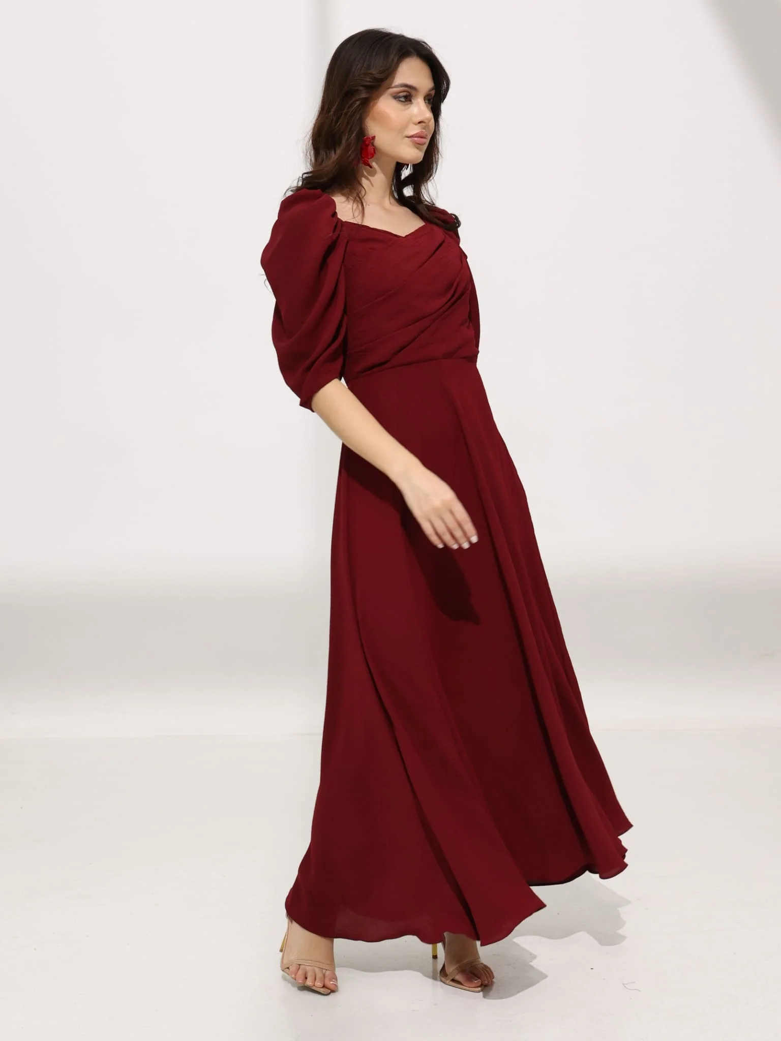 Aeliya Textured Maroon Pleated Dress - Image 3