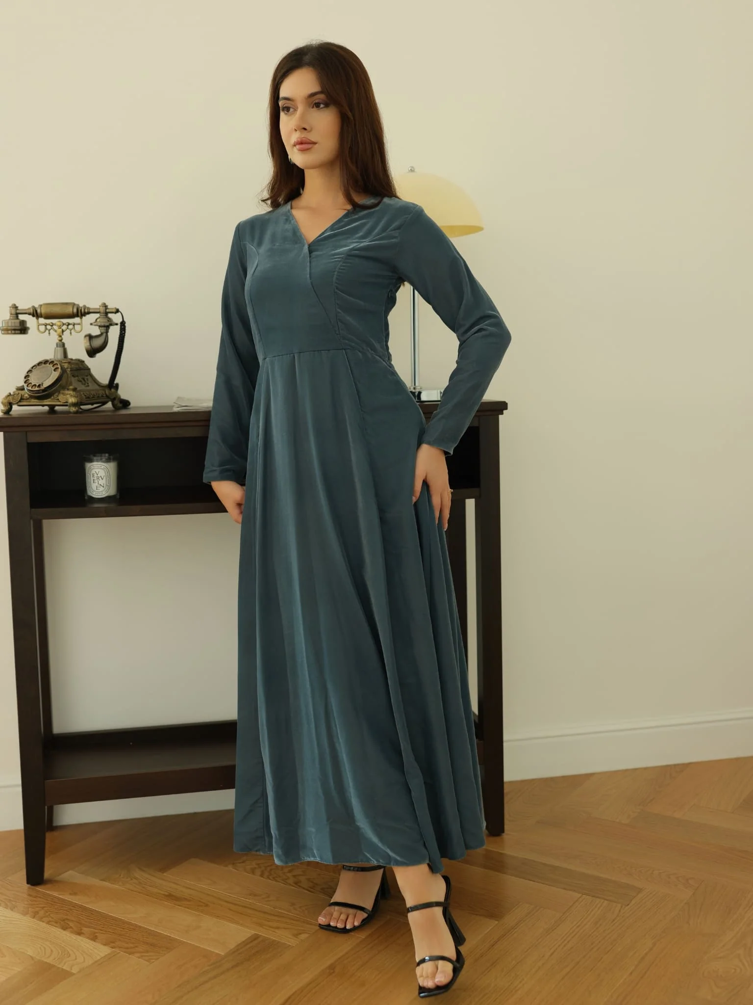 Aphira Smoky Blue Velvet Dress - Image 7