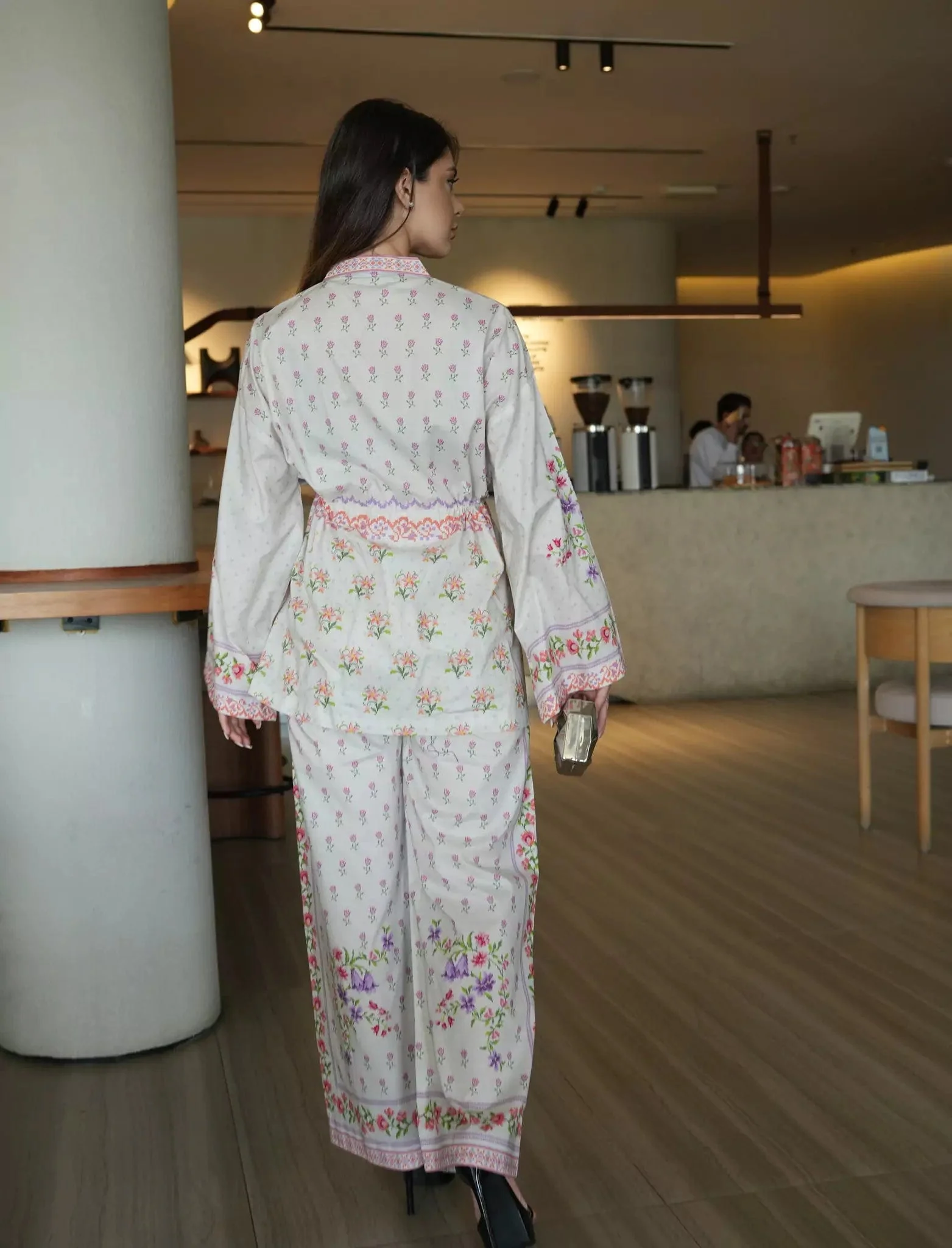 Bargello Cross Print Co Ord Set - Image 4