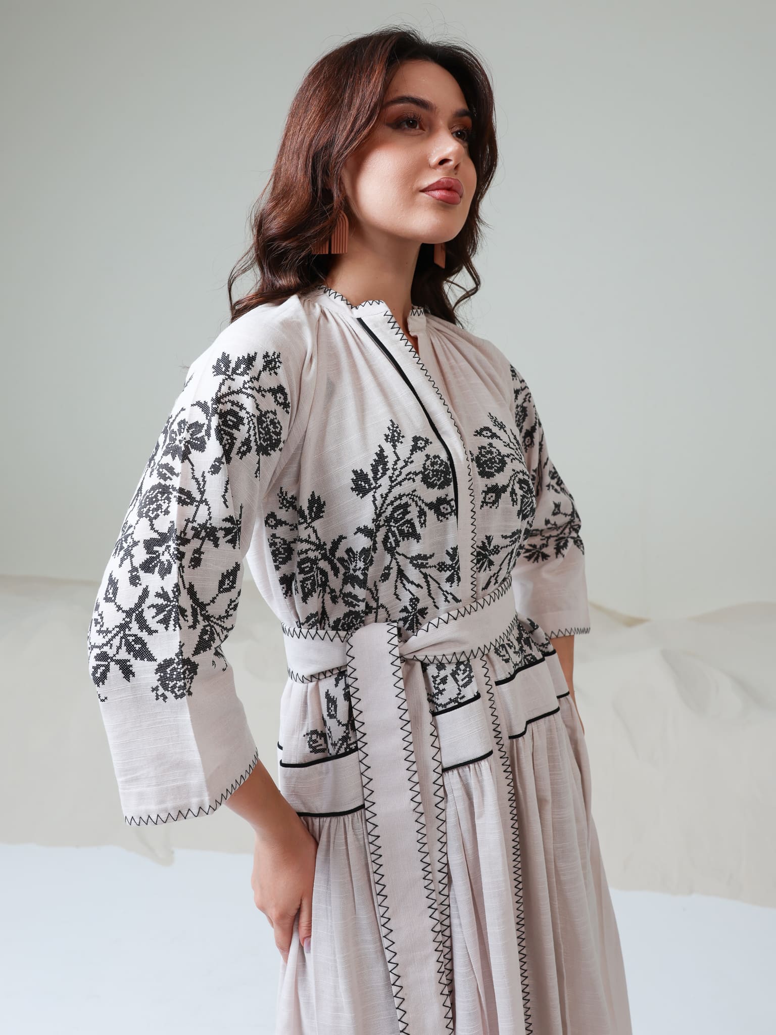 Black Eralis Printed Long Belted Dress - Image 5
