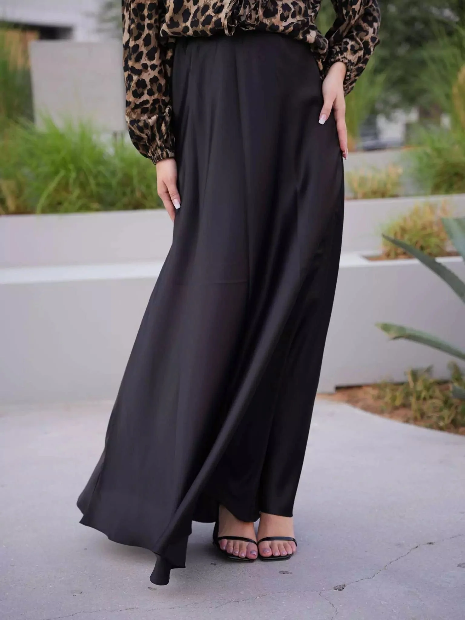 Black Silk Seamless Skirt - Image 9