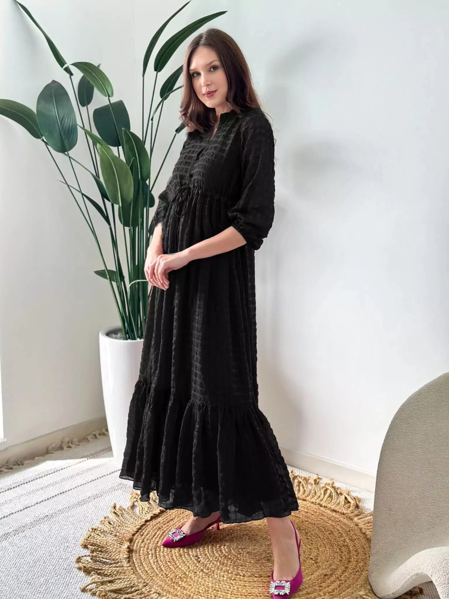 Black Wood Textured Dress - Image 3