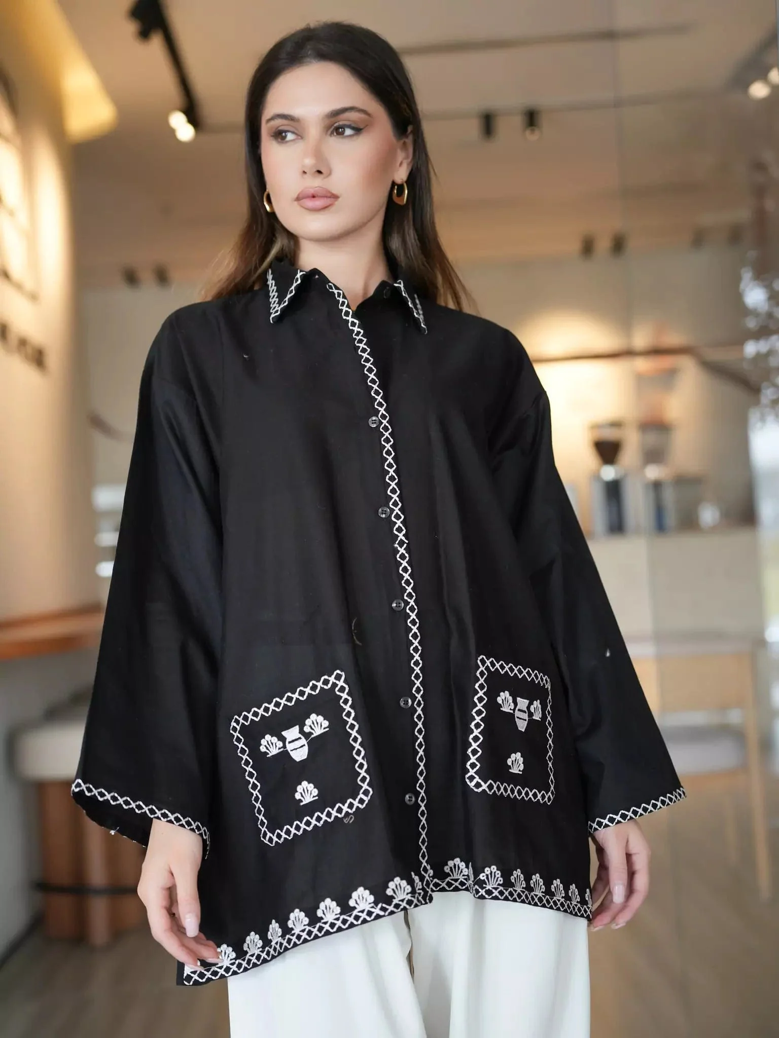 Blumen Embroidered Black Shirt - Image 6