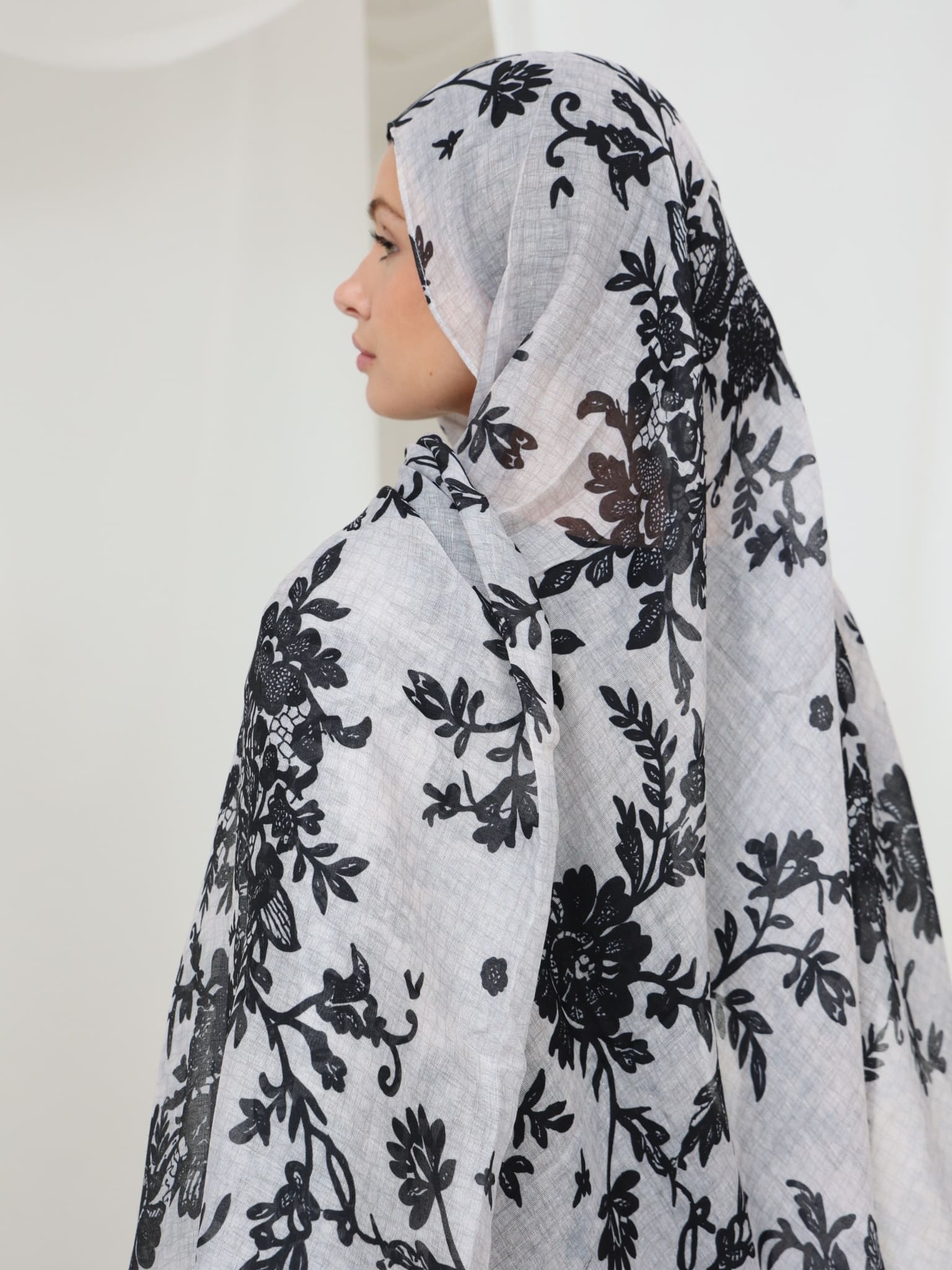 Breathable Soft Lacey Printed Hijab/Stole - Image 4