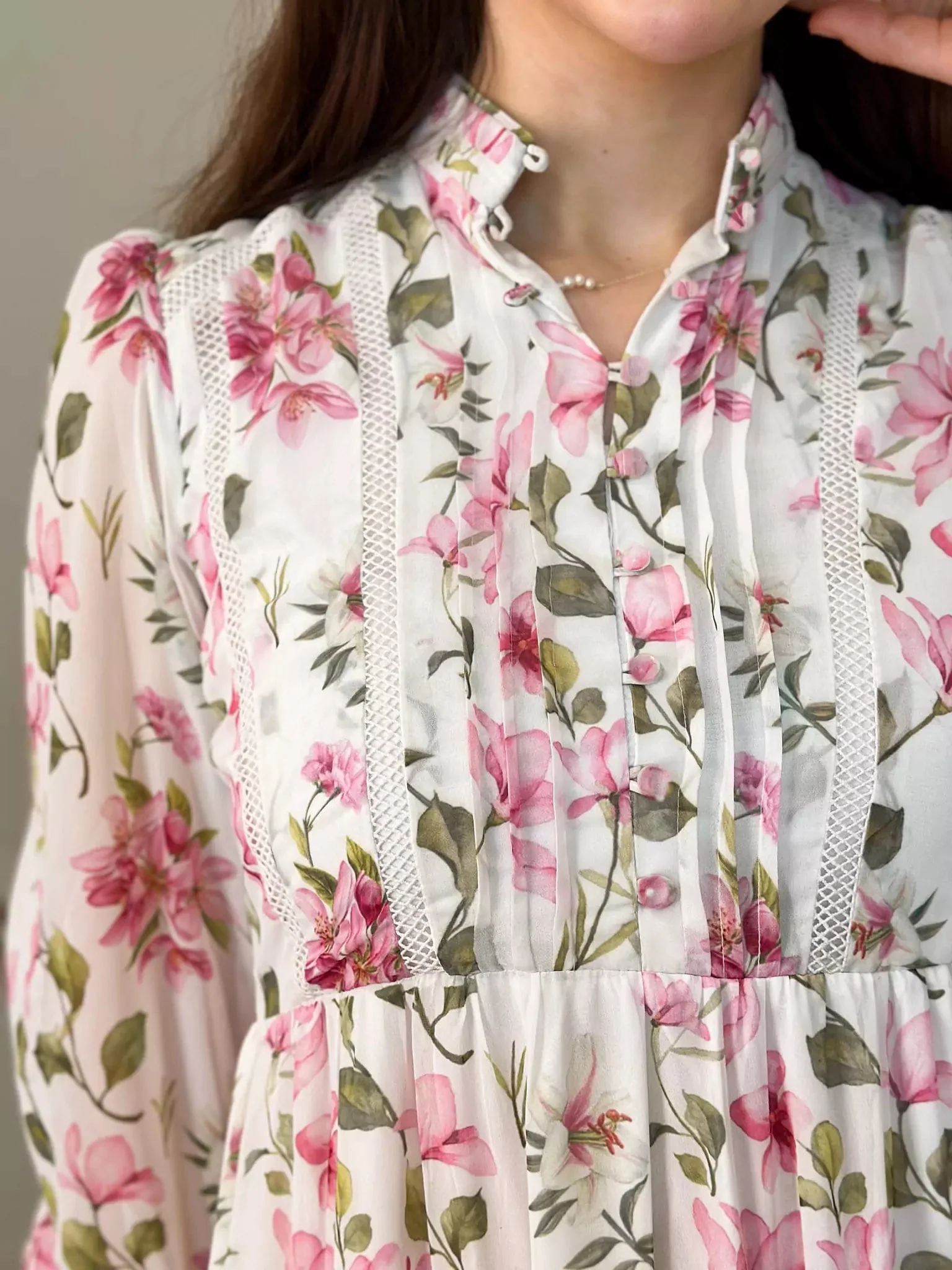 Calla Floral Lace Dress - Image 3