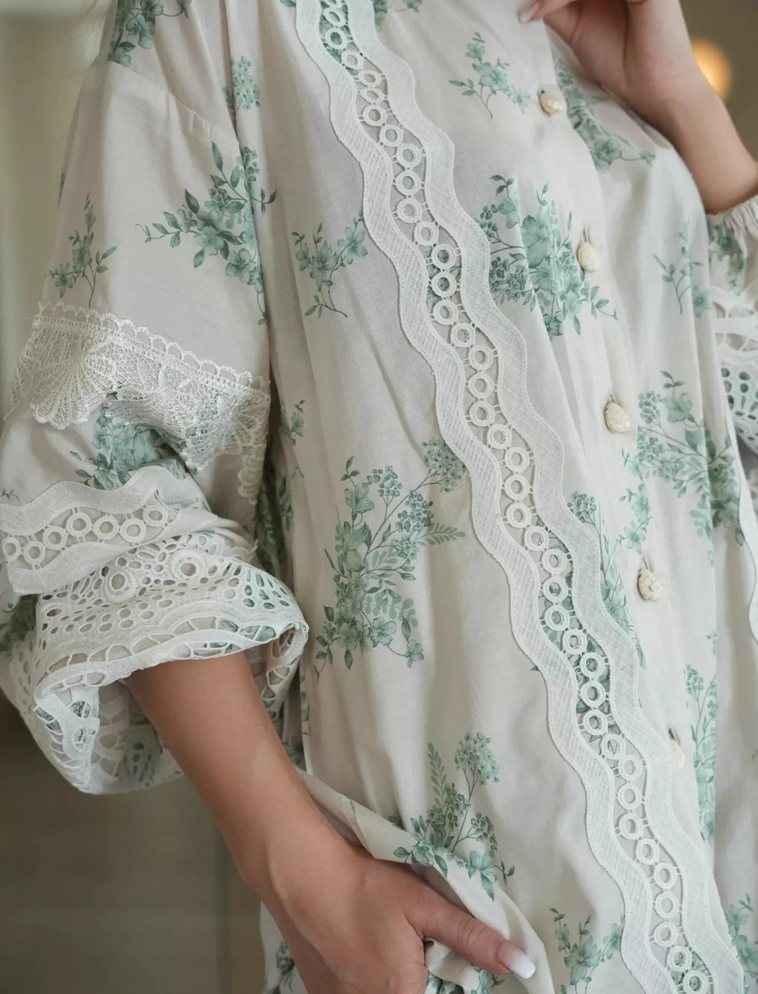 Diara Lace Co Ord Set - Image 2