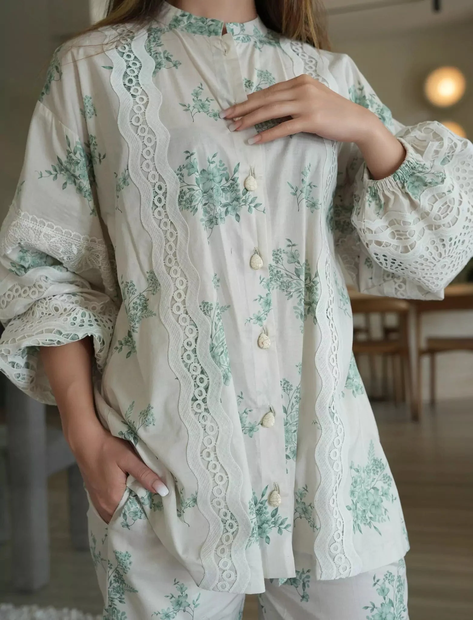 Diara Lace Co Ord Set - Image 3