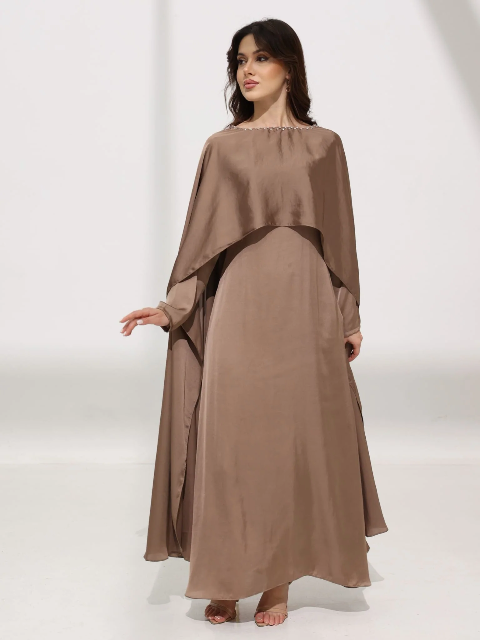 Ferisha Dusky Embellished Cape And Dress - Image 8