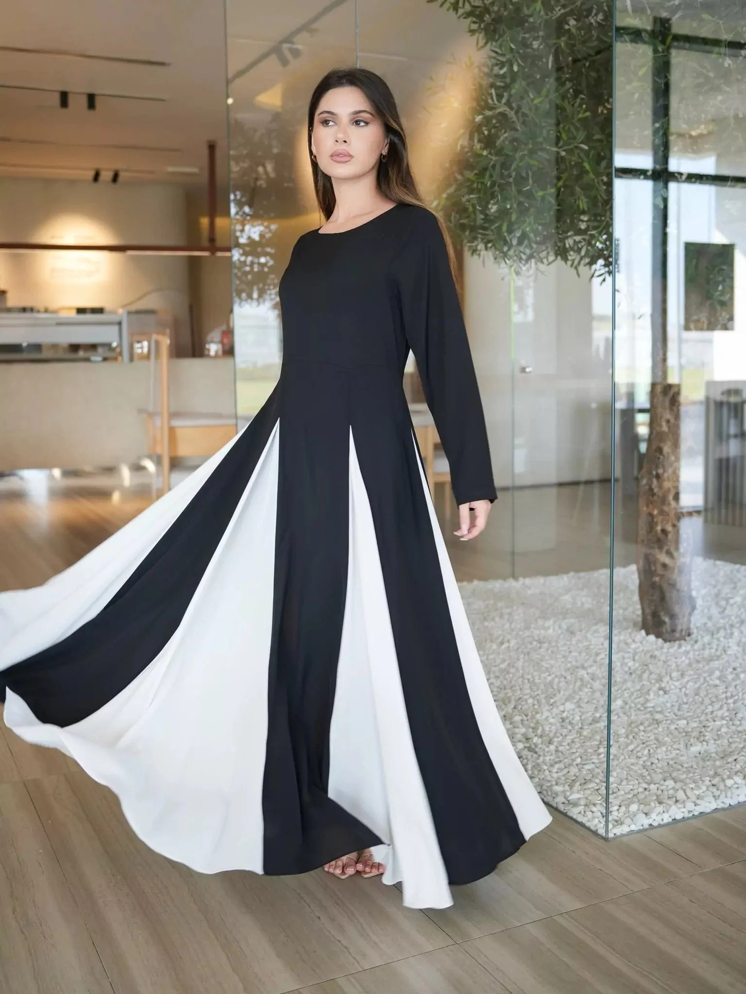 Fossor Black And White Dress - Image 12