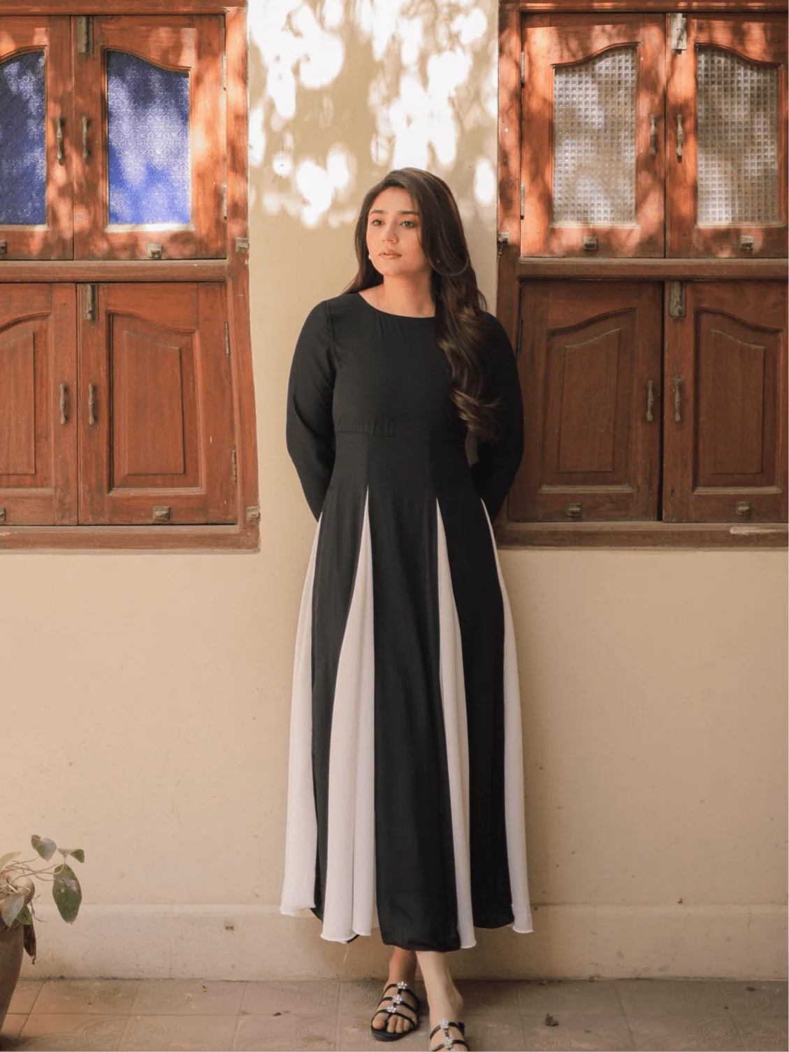 Fossor Black And White Dress - Image 2
