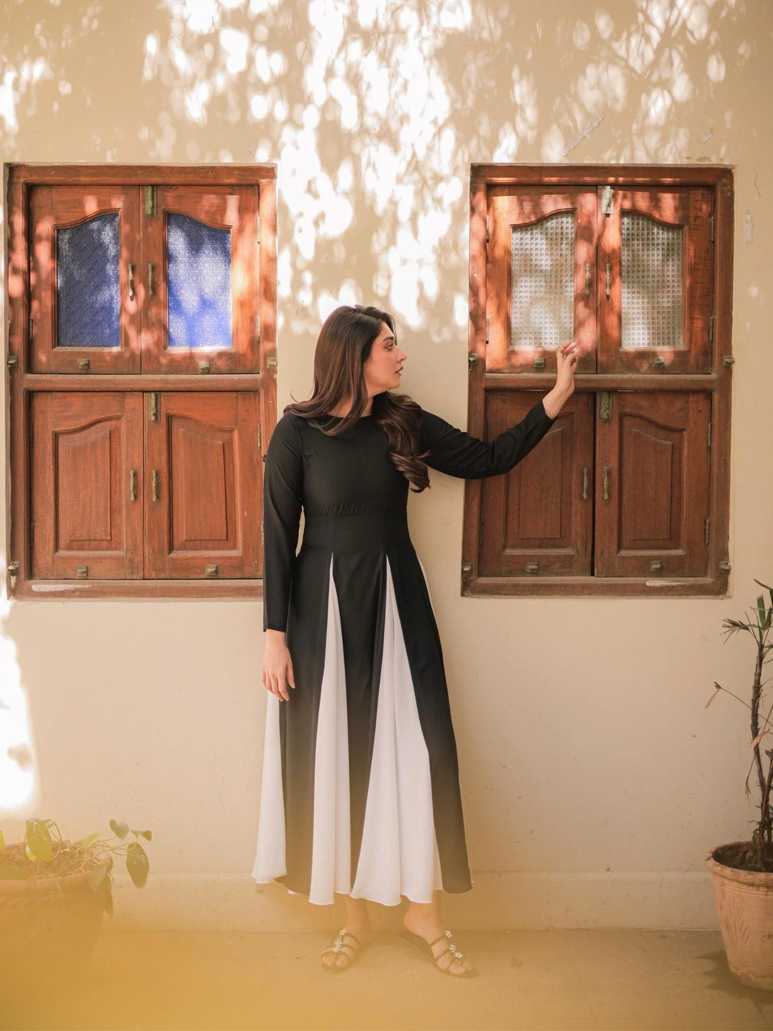 Fossor Black And White Dress - Image 4