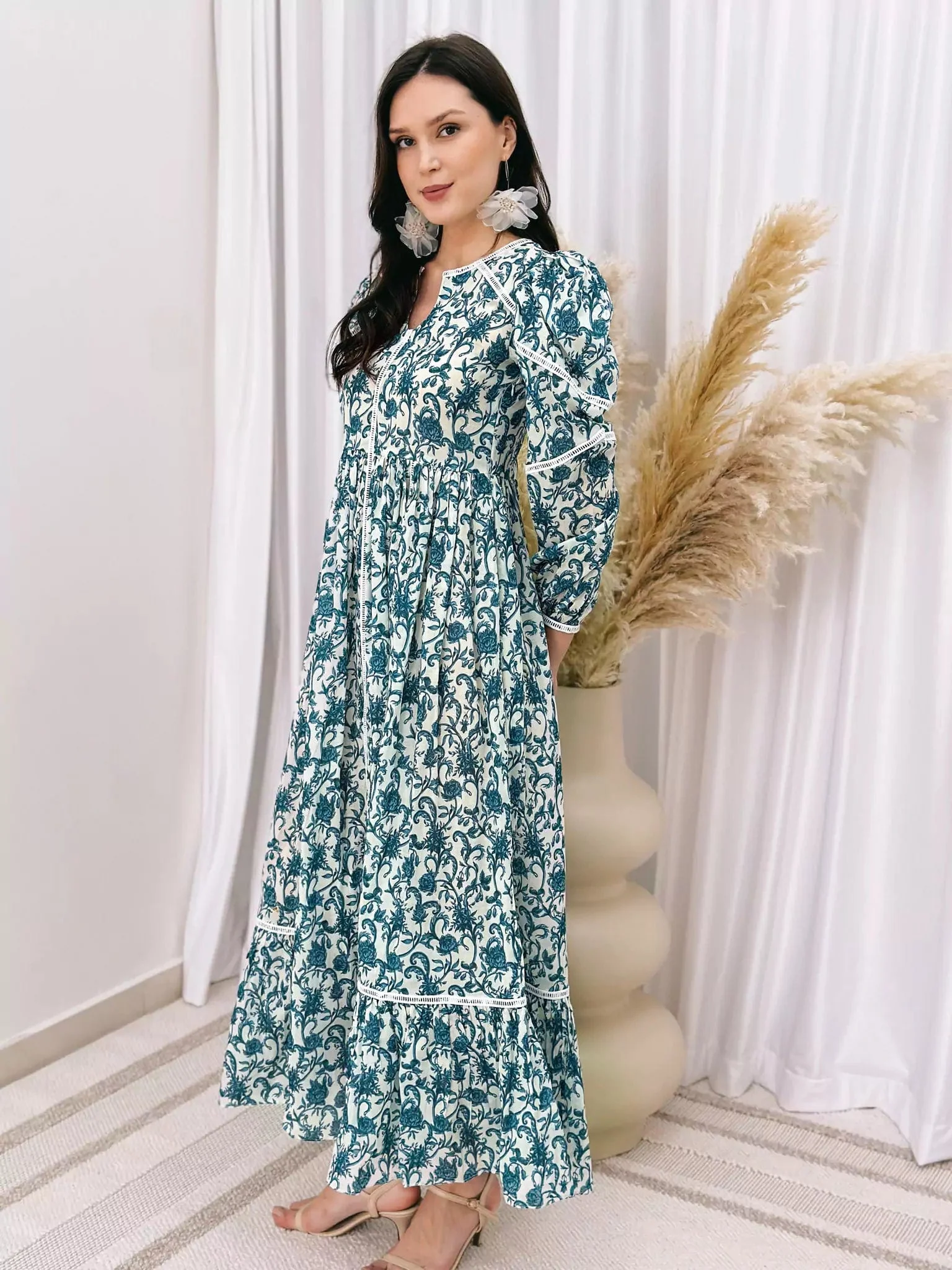 French Flora Lace Long Dress - Image 9