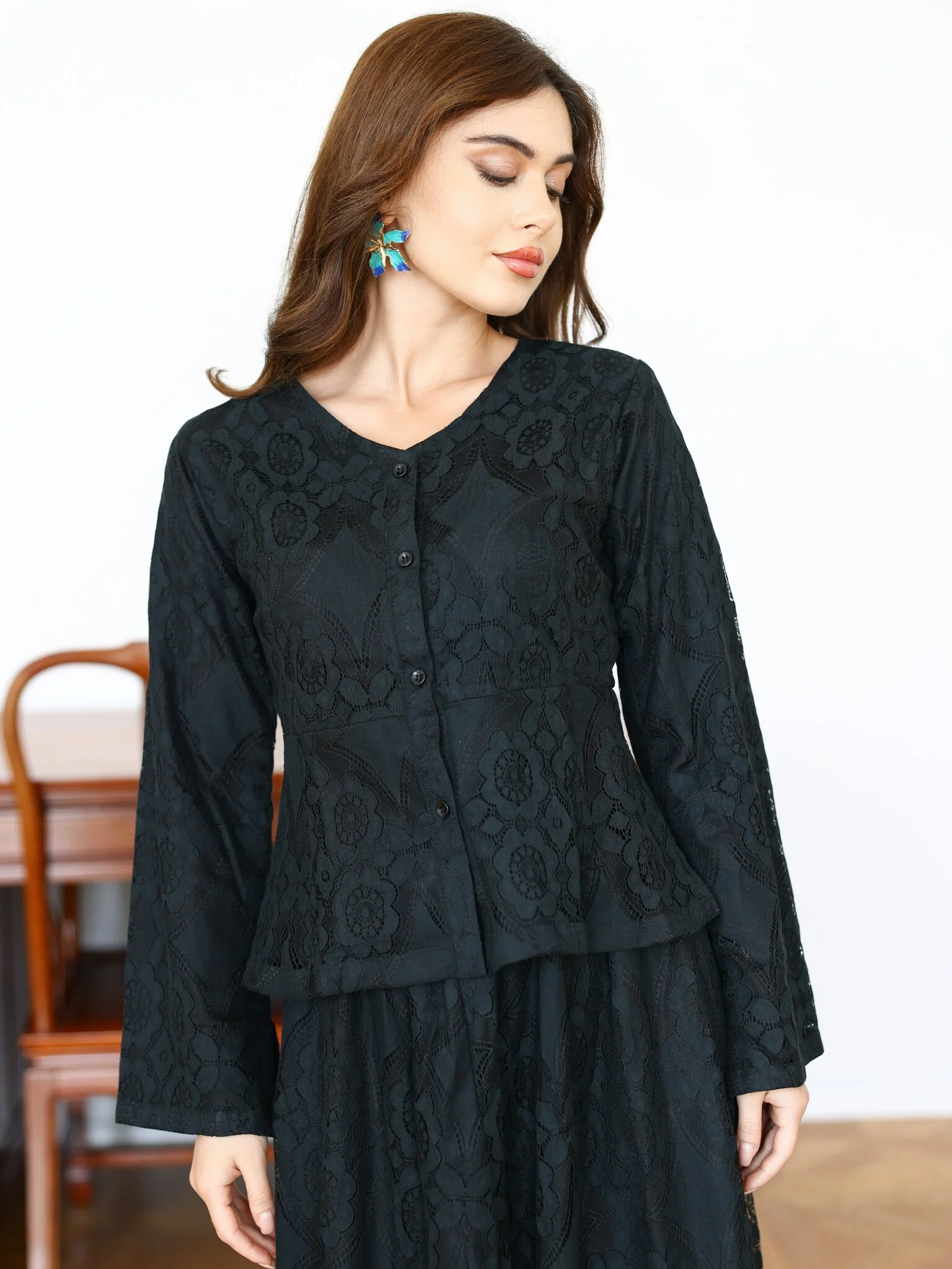 Kaenith Black Skirt And Shirt Set - Image 5
