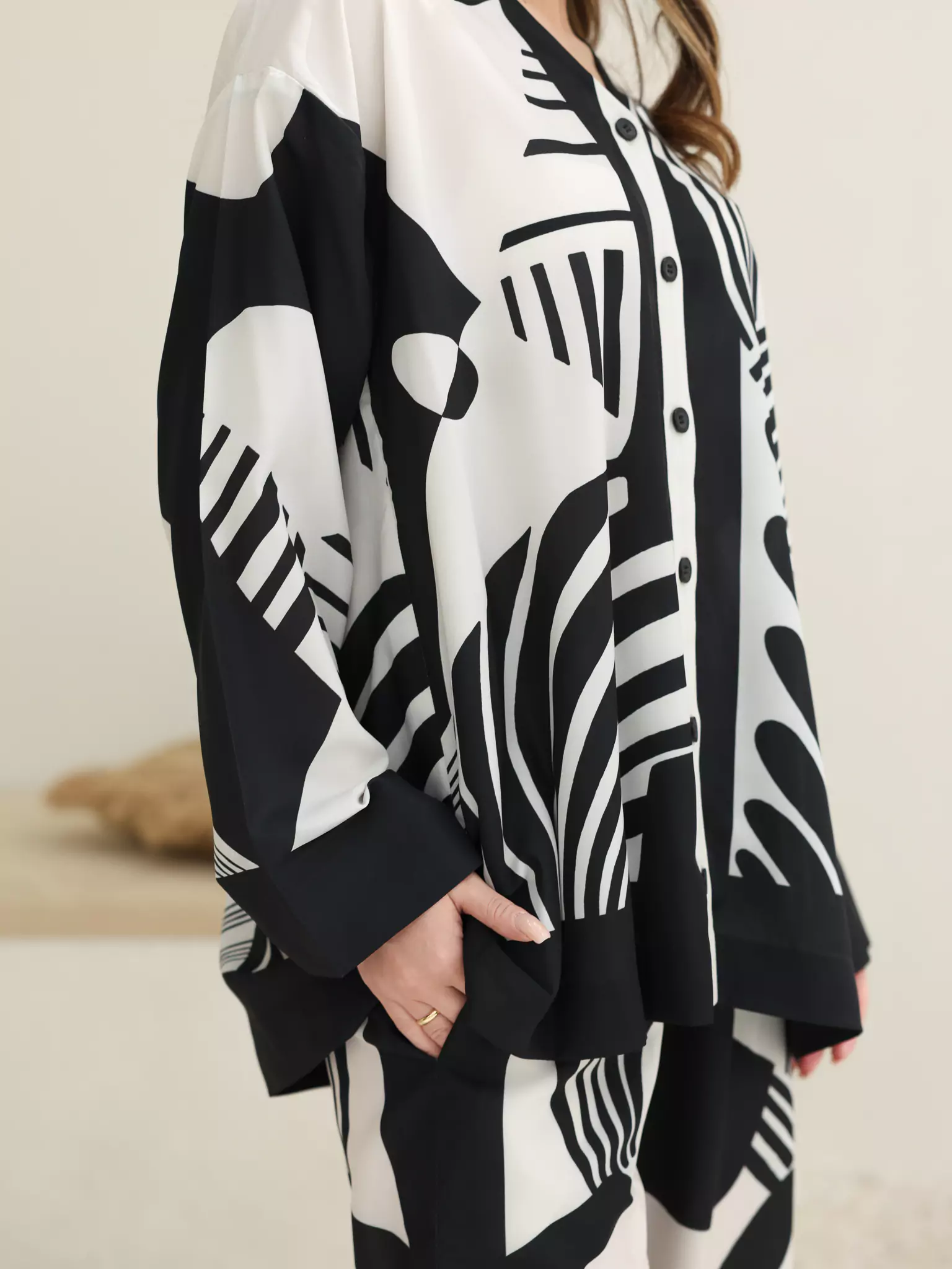 Kuroba Black And White Co Ord Set - Image 4
