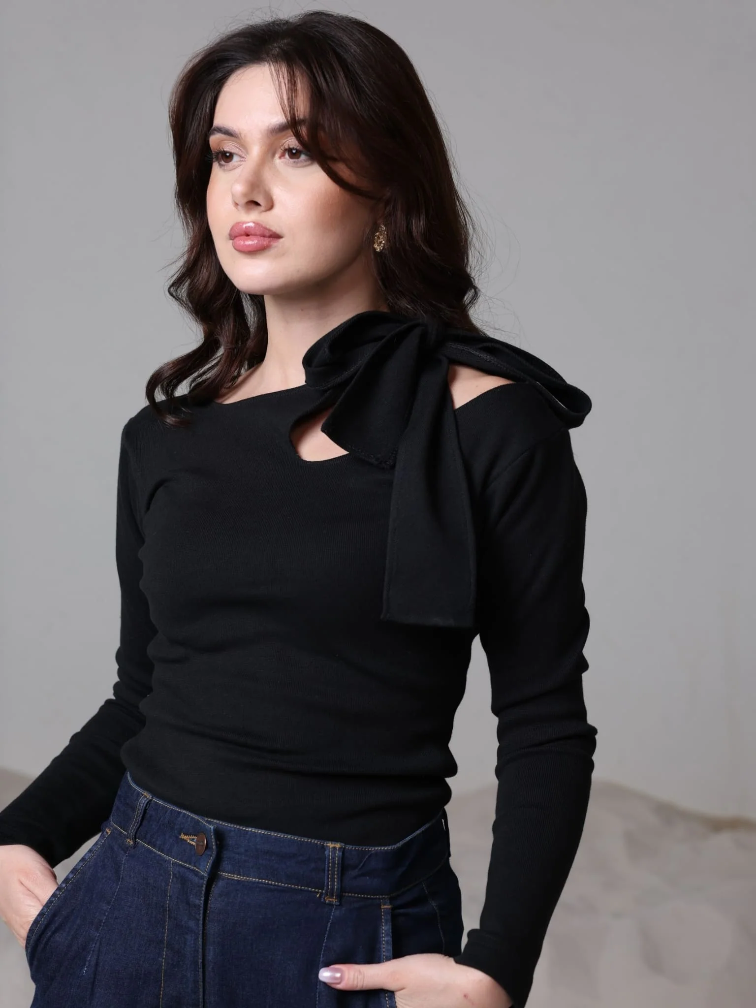 Leah Black Knot Shirt