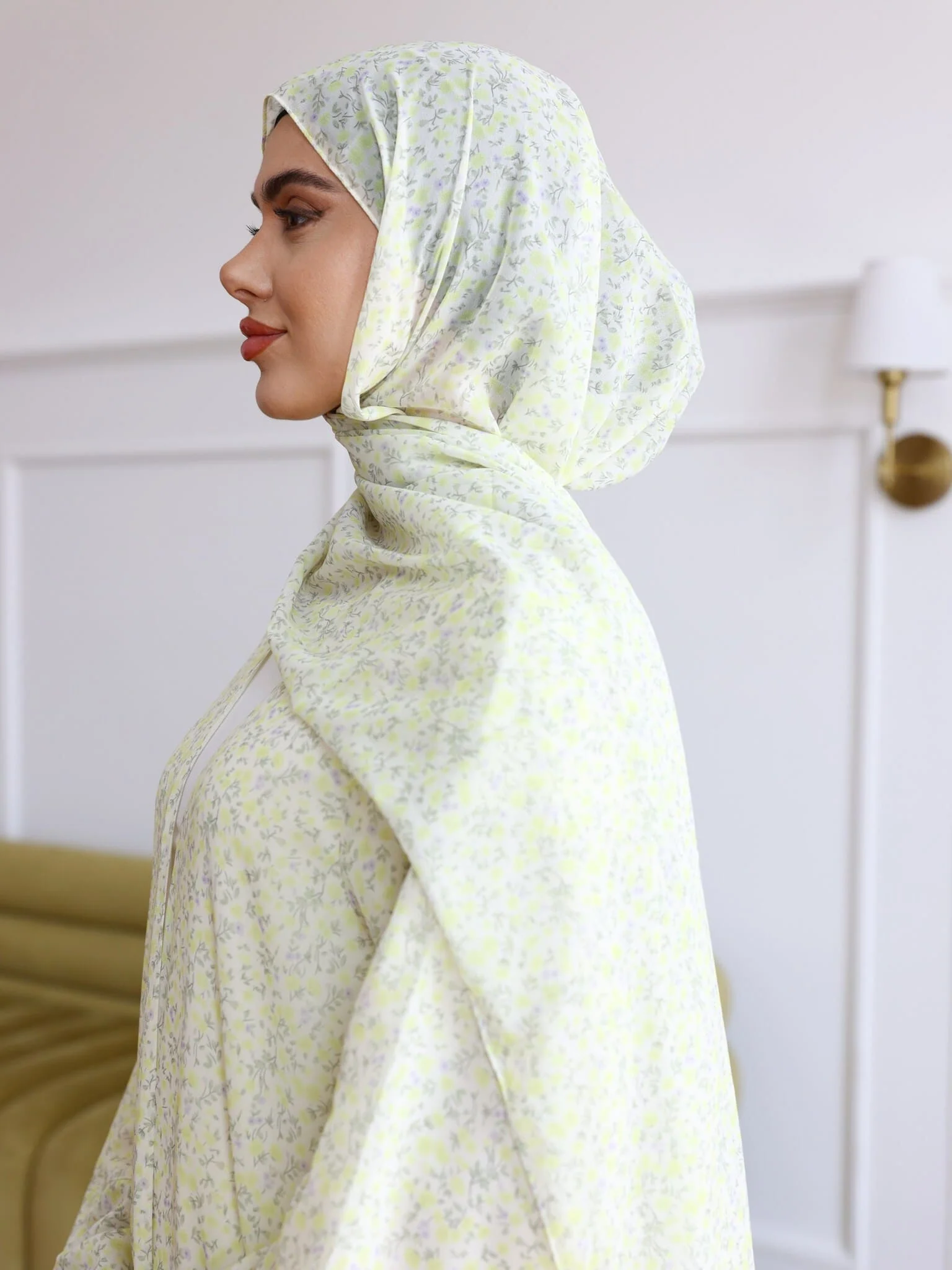 Lila Floral Stole - Image 3