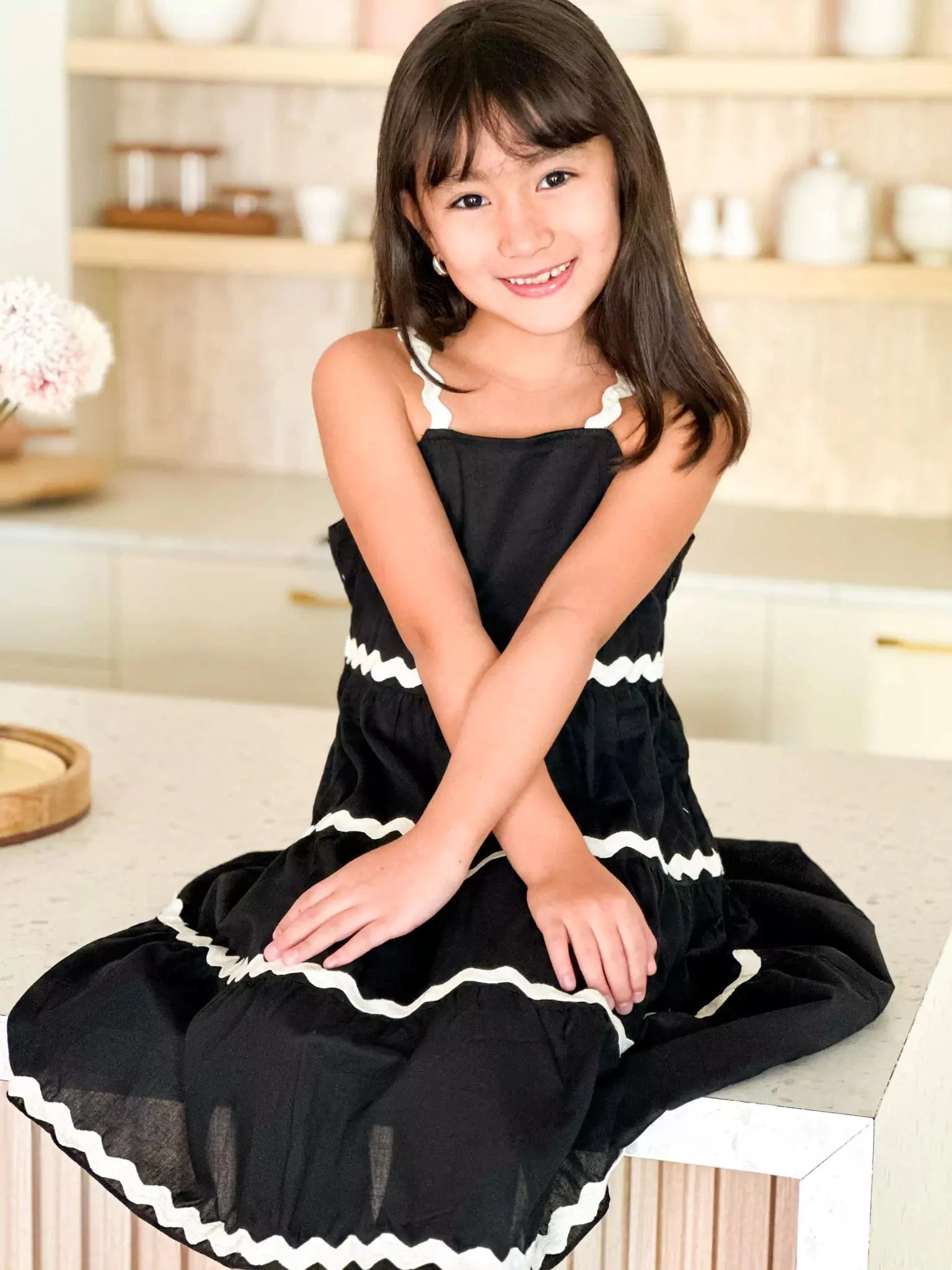 Mini Black Swirl Dress For Girls - Image 9