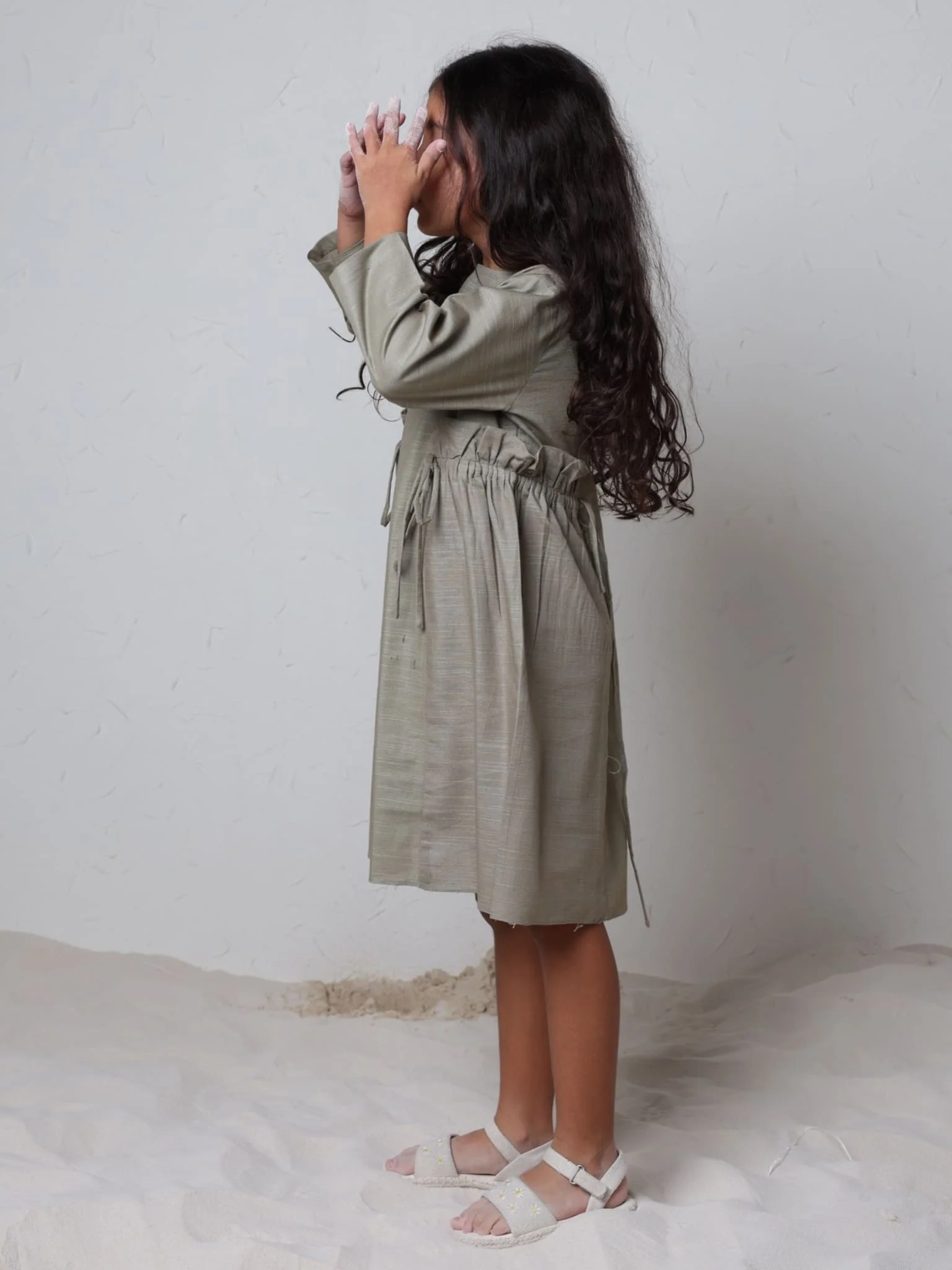 Mini Cyinth Green Dress For Girls - Image 5