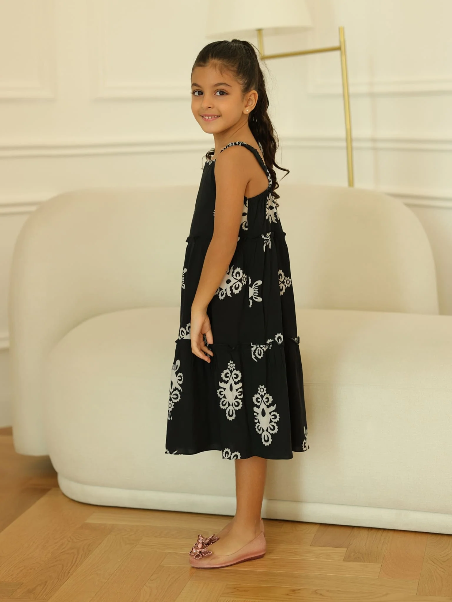 Mini Morvina Black Dress For Girls - Image 4