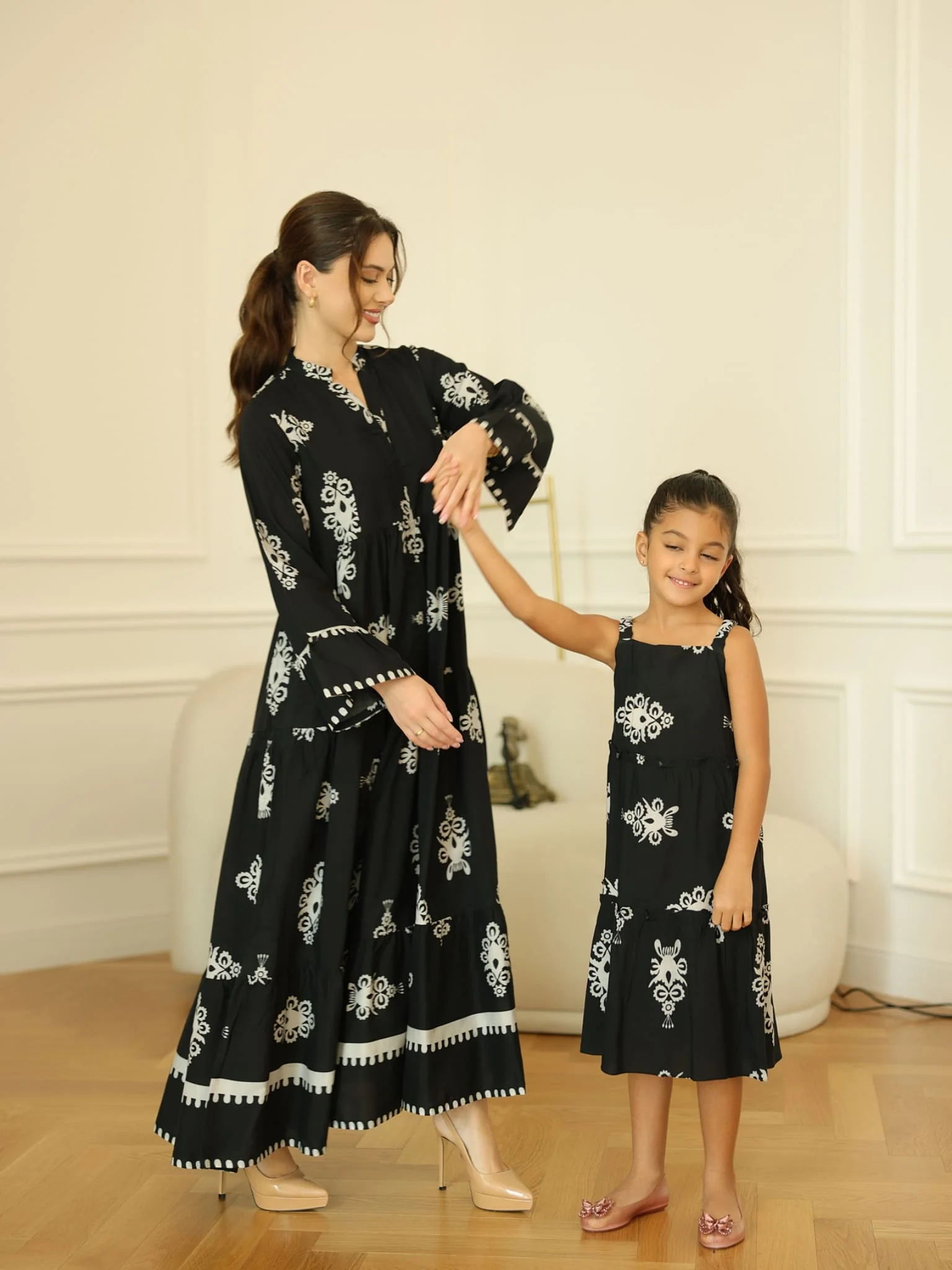 Mini Morvina Black Dress For Girls - Image 8