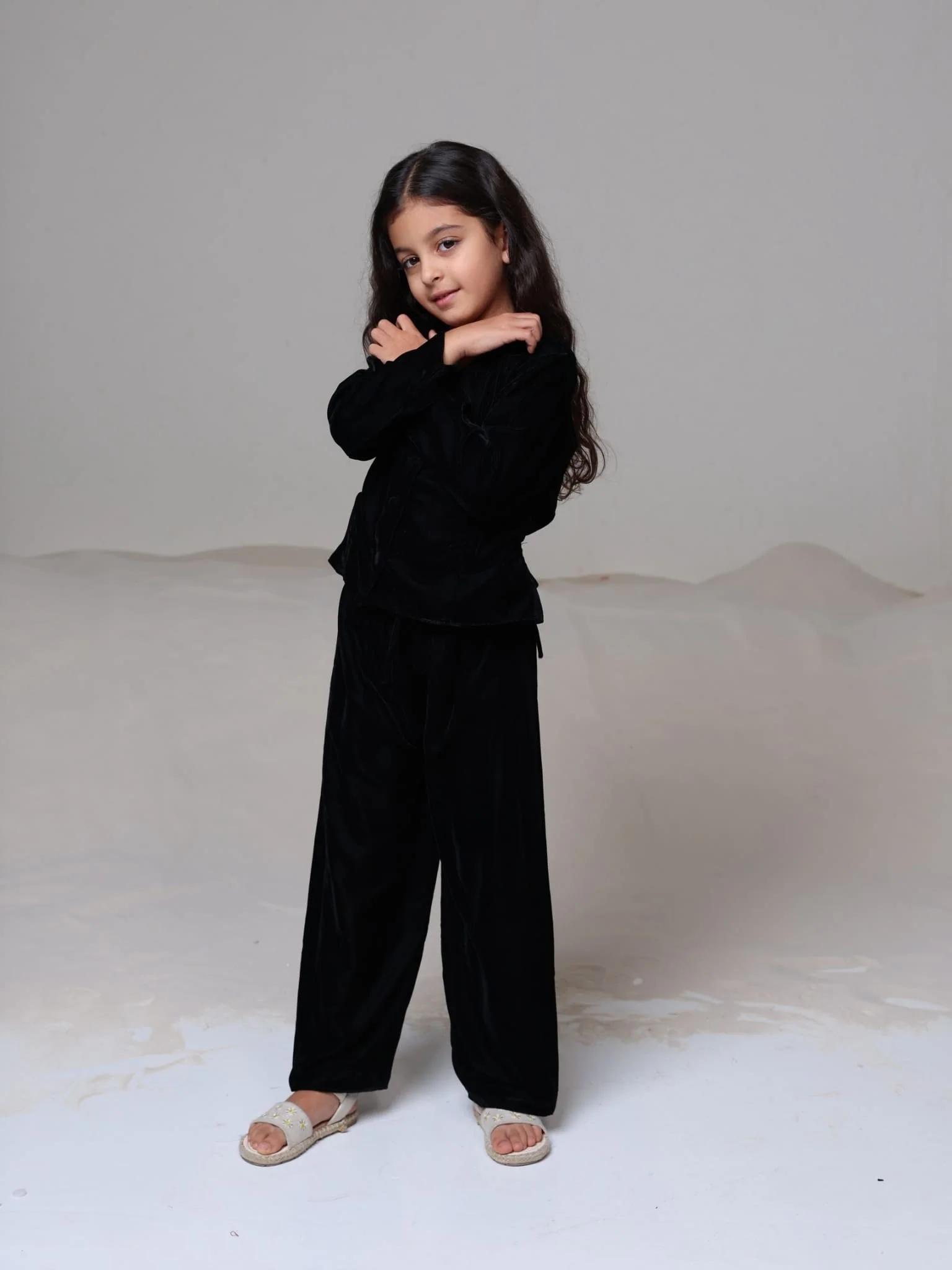 Mini Oriana Velvet Co Ord Set For Girls - Image 3