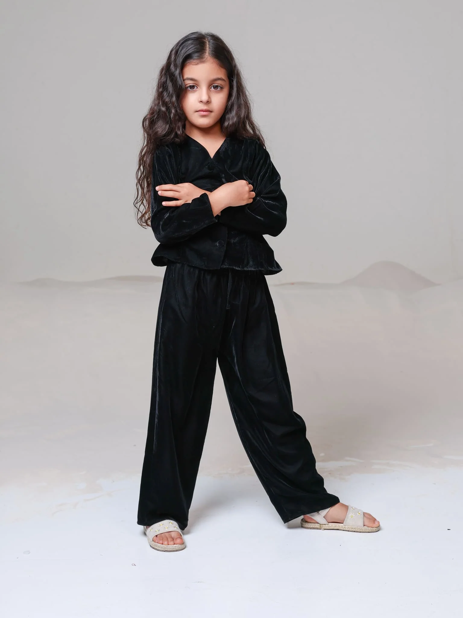 Mini Oriana Velvet Co Ord Set For Girls - Image 8