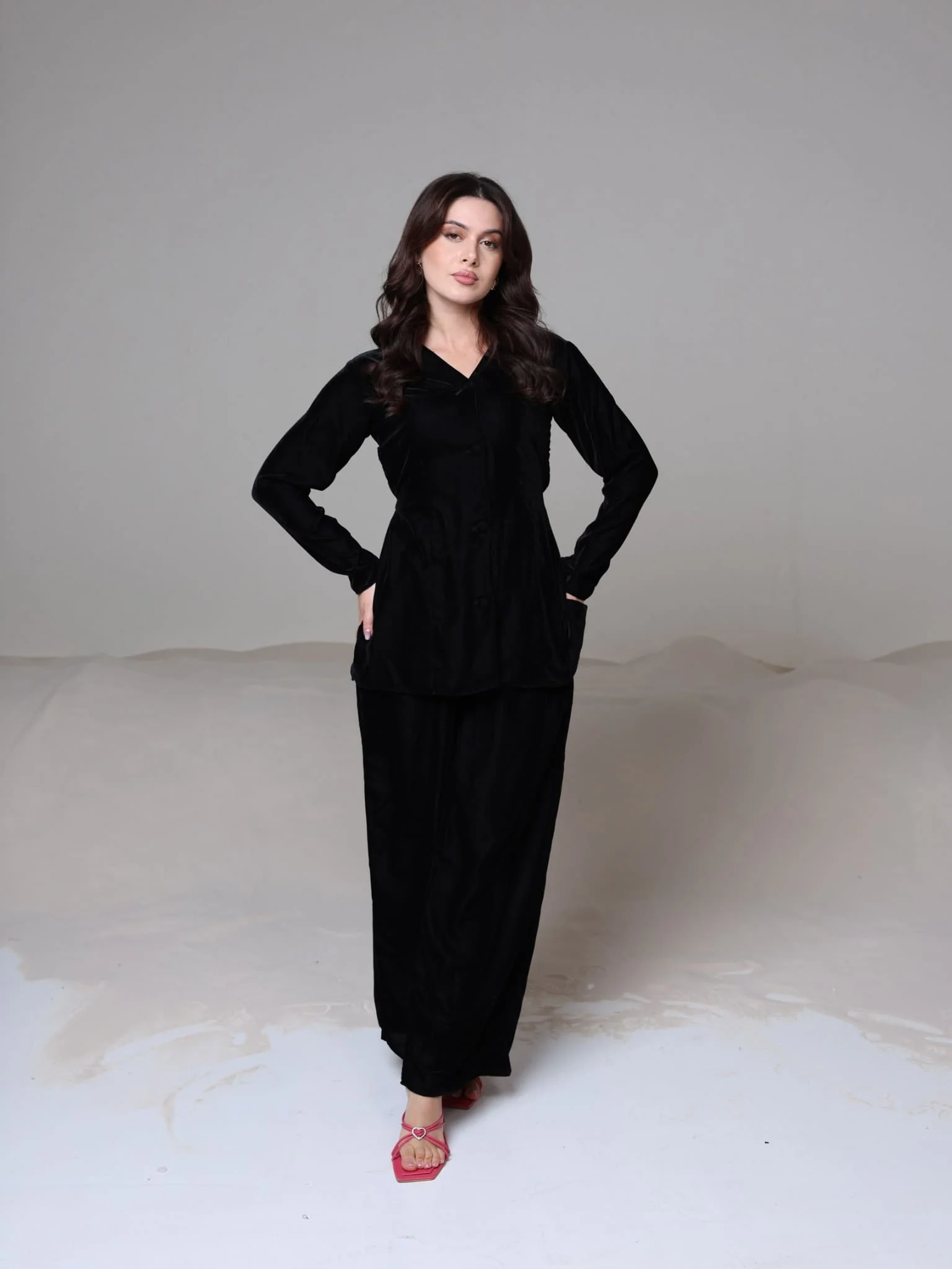 Oriana Black Velvet Co Ord Set - Image 5