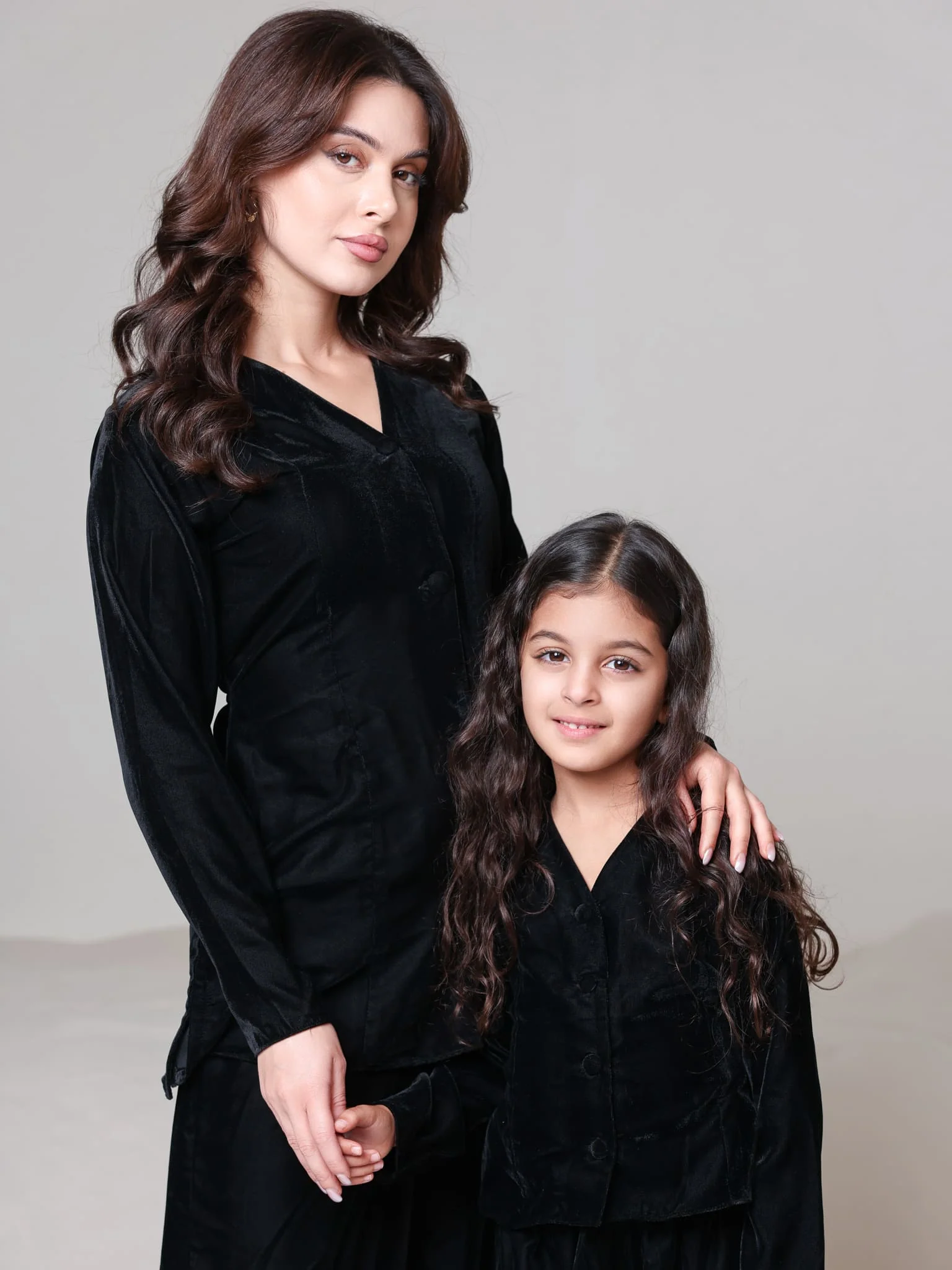 Oriana Black Velvet Co Ord Set - Image 8