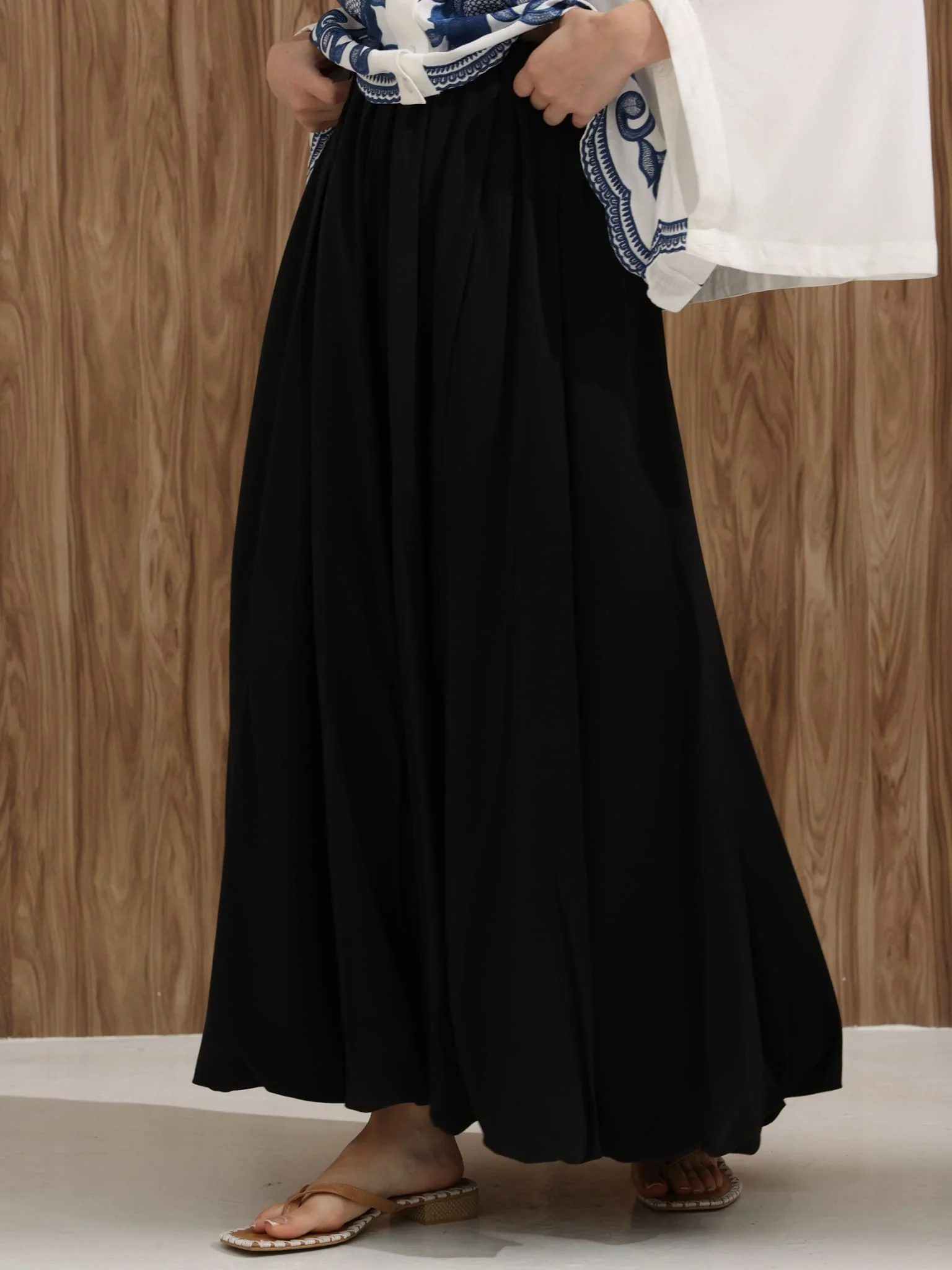 Orie Black Balloon Skirt - Image 3