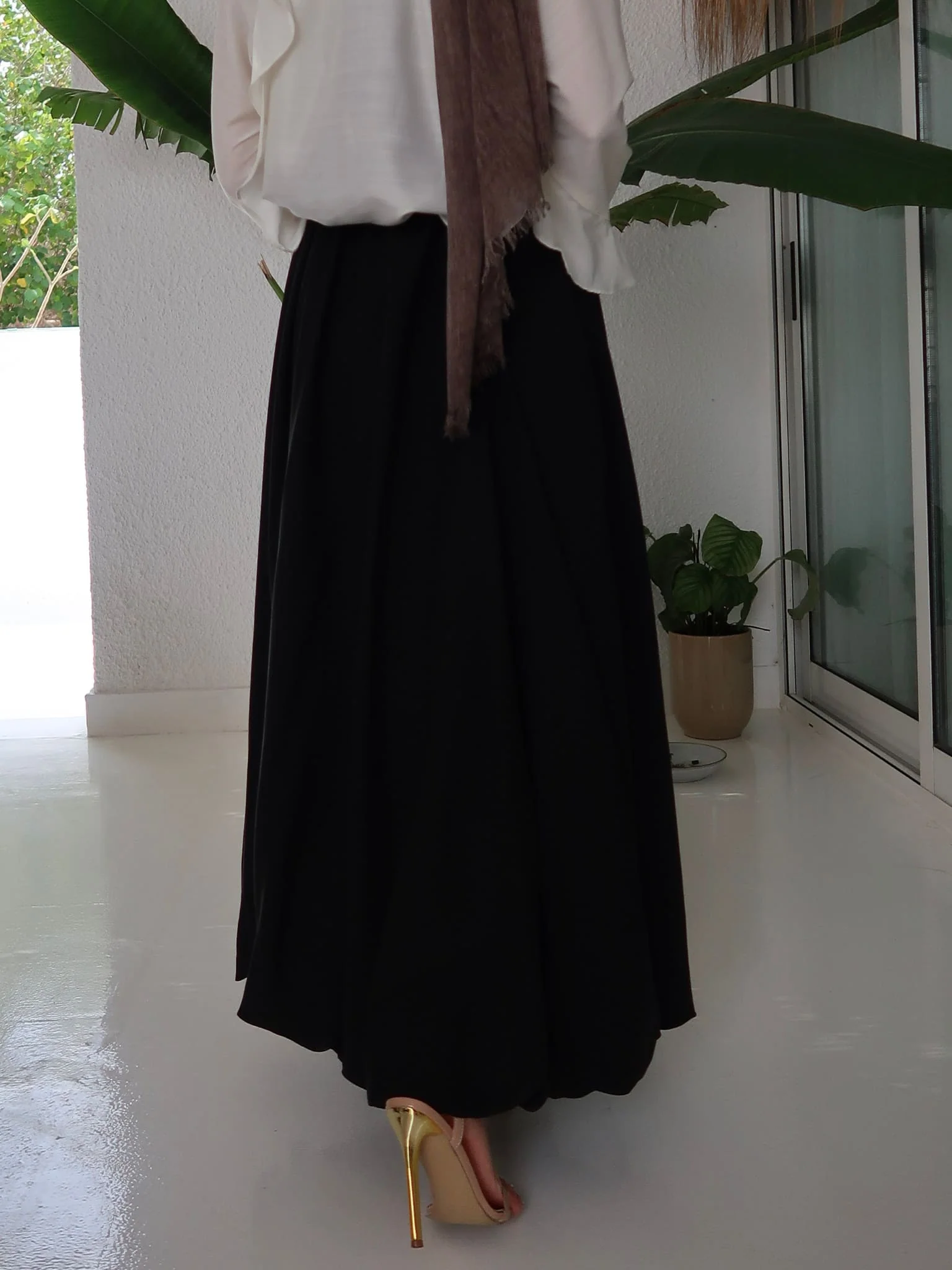 Orie Black Balloon Skirt - Image 8