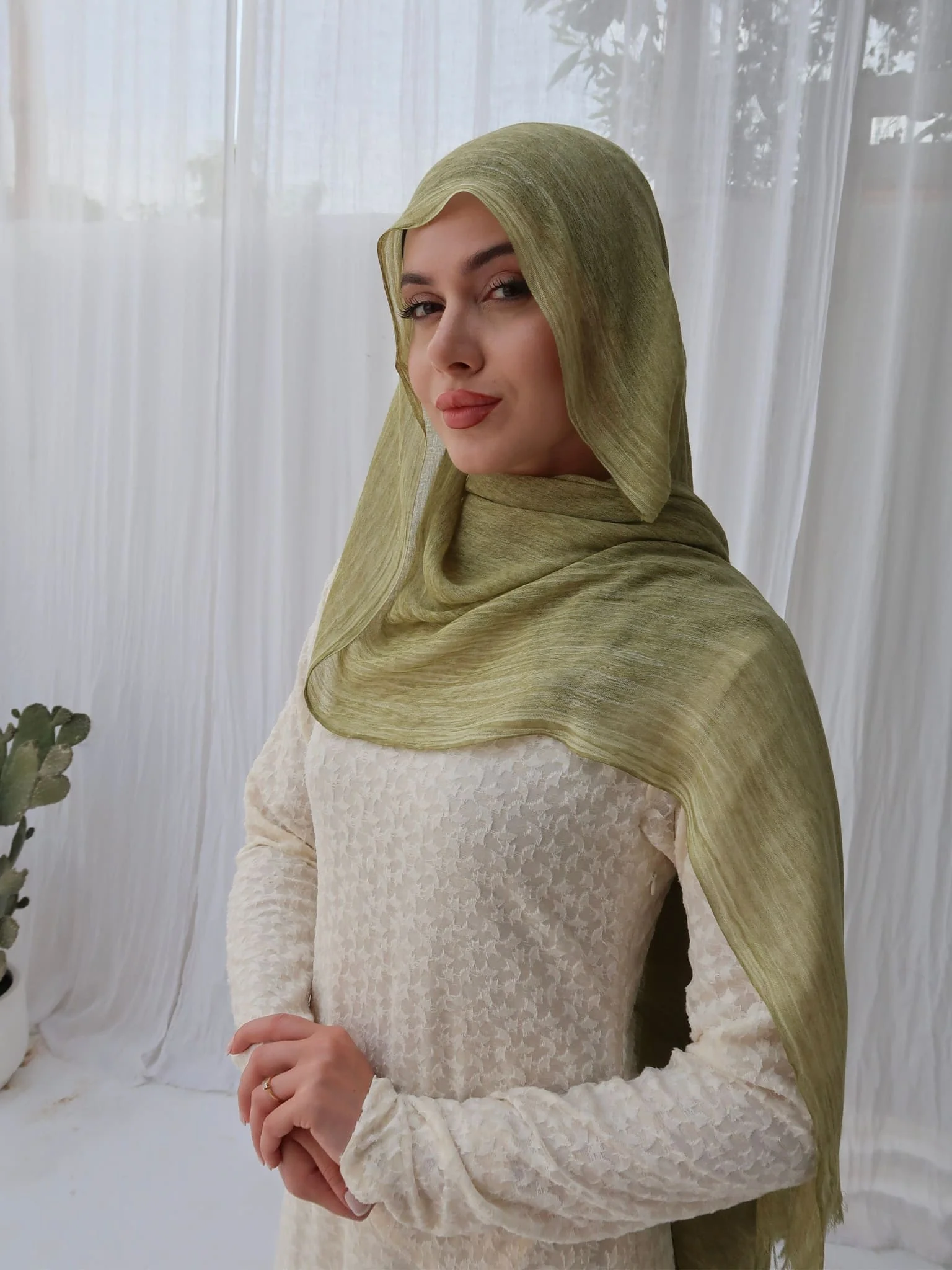 Pearla Matcha Green Stole / Scarf - Image 2