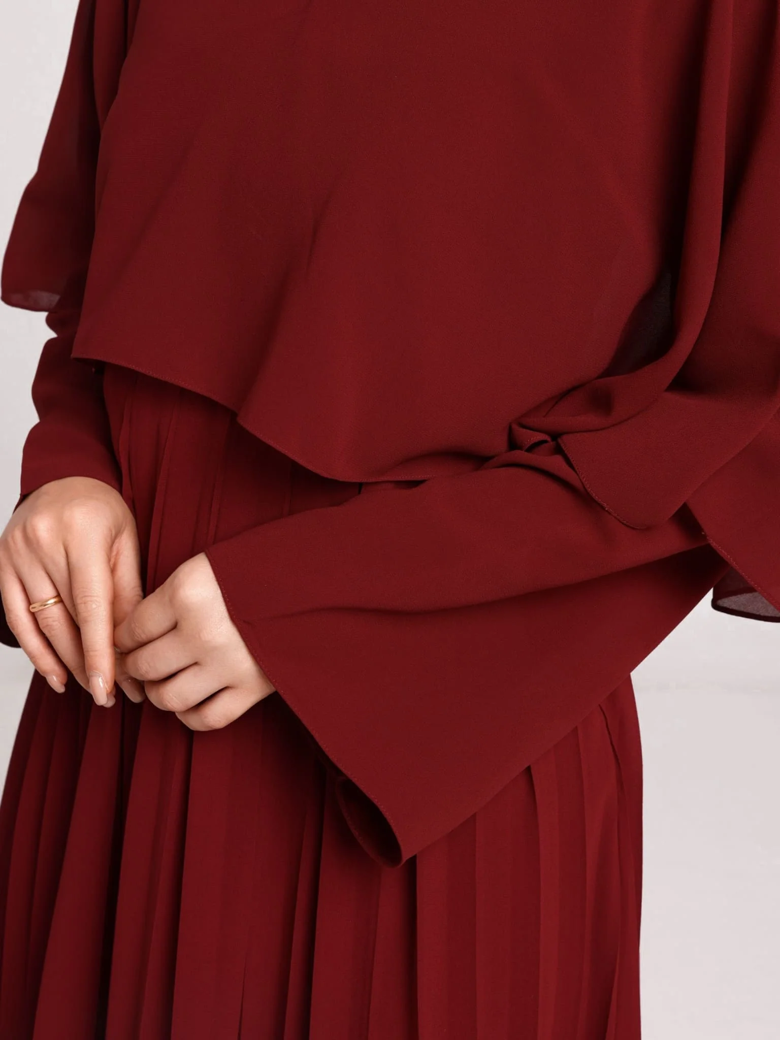 Saryn Maroon Pleated Dress With Cape - Image 2