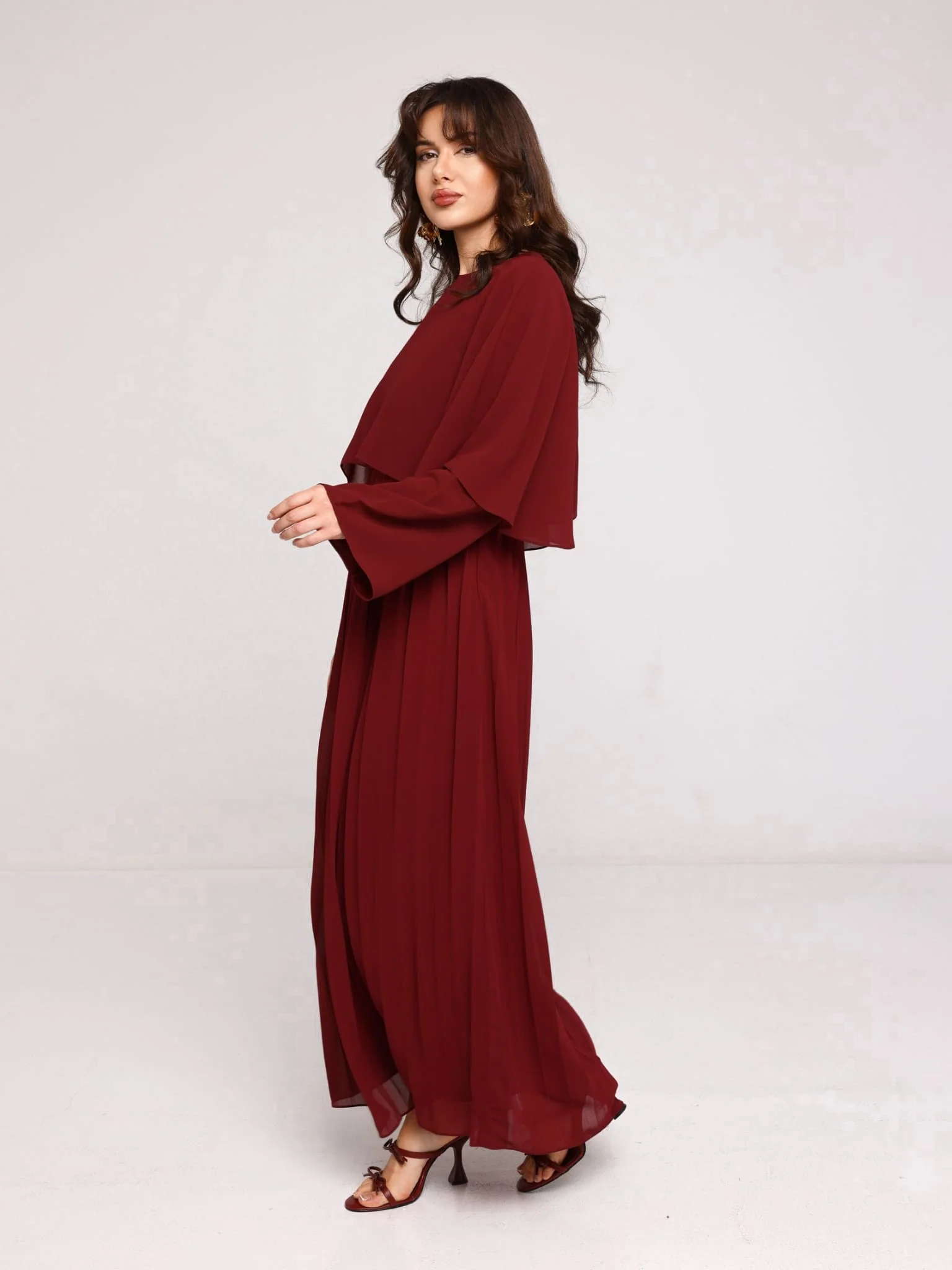 Saryn Maroon Pleated Dress With Cape - Image 7