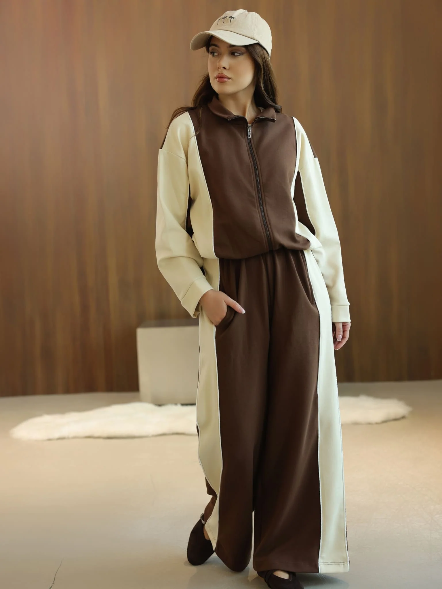 Signora Brown And Cream Softstreme Pull Over Sweat Shirt - Image 10