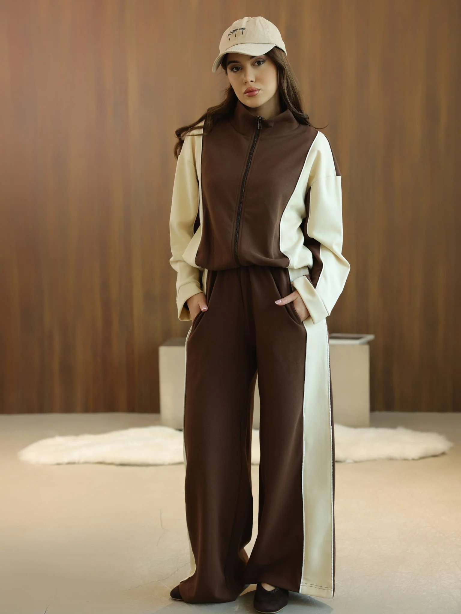 Signora Brown And Cream Softstreme Pull Over Sweat Shirt - Image 3