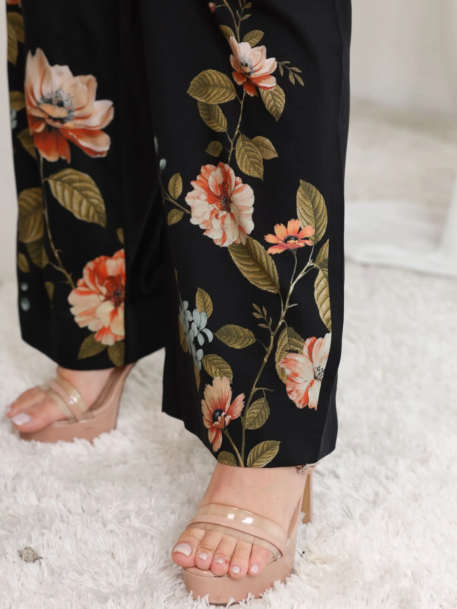Sophus Floral Bunch Black Pants - Image 2