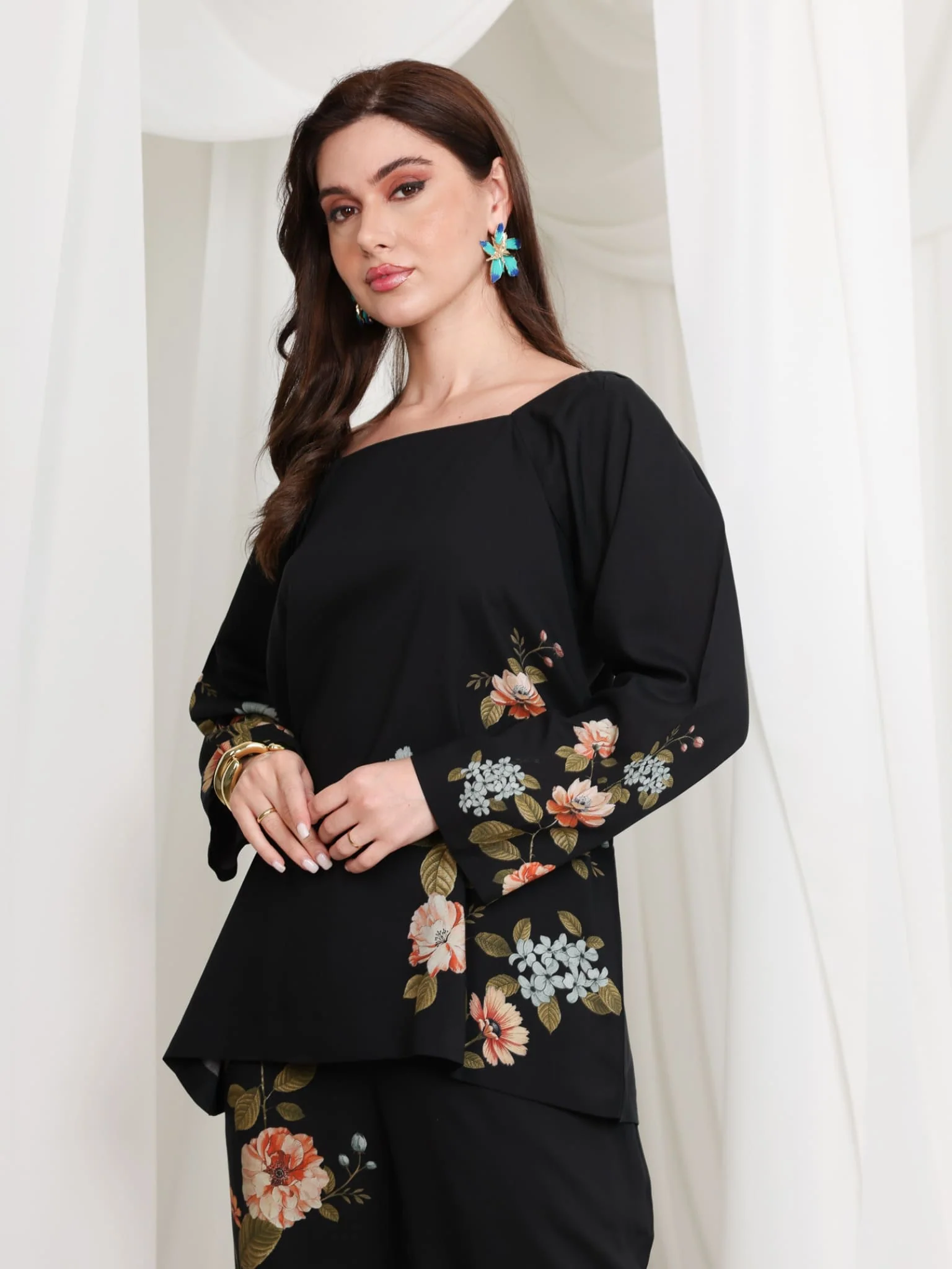 Sophus Floral Bunch Black Shirt