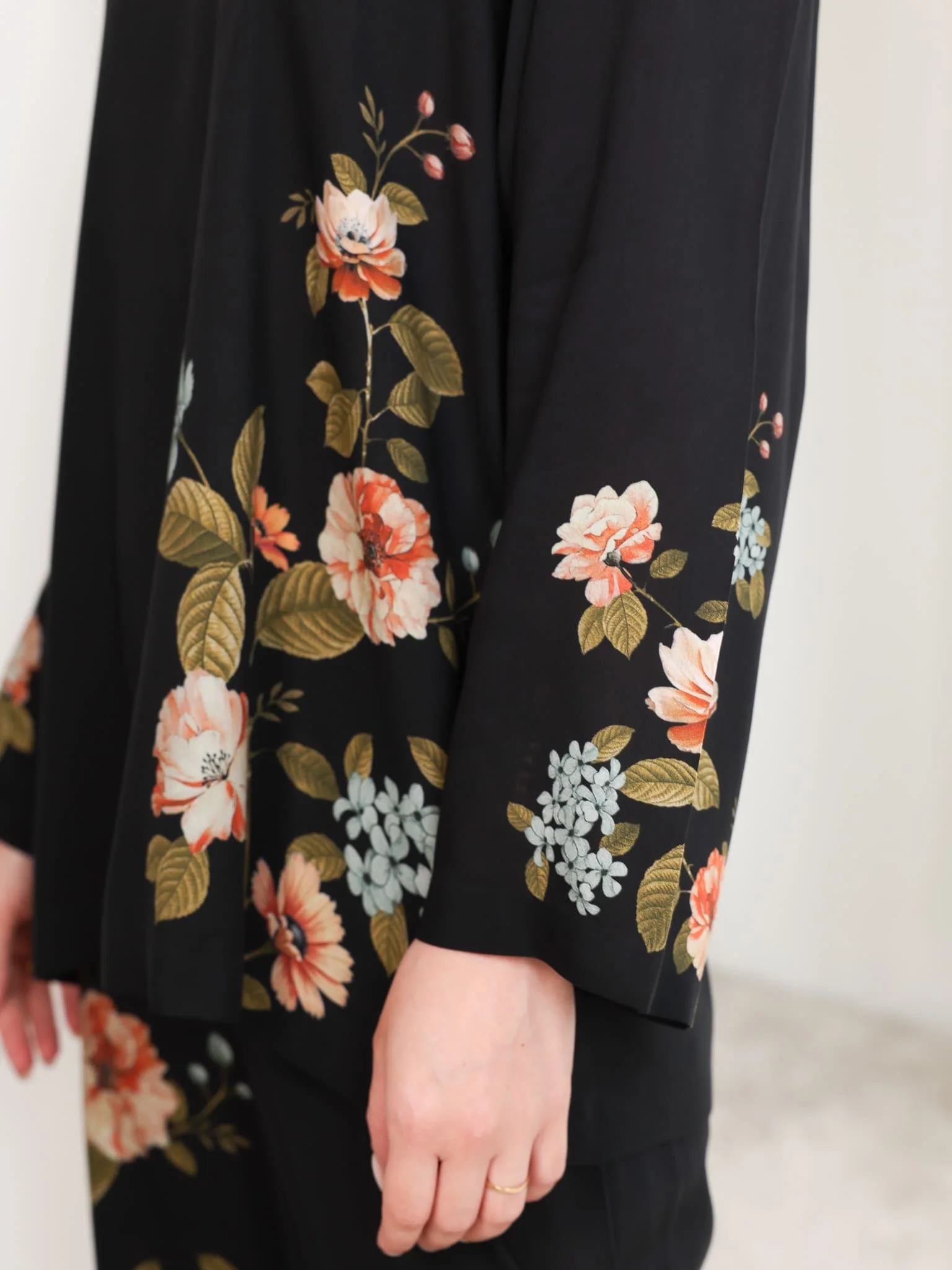 Sophus Floral Bunch Black Shirt - Image 3