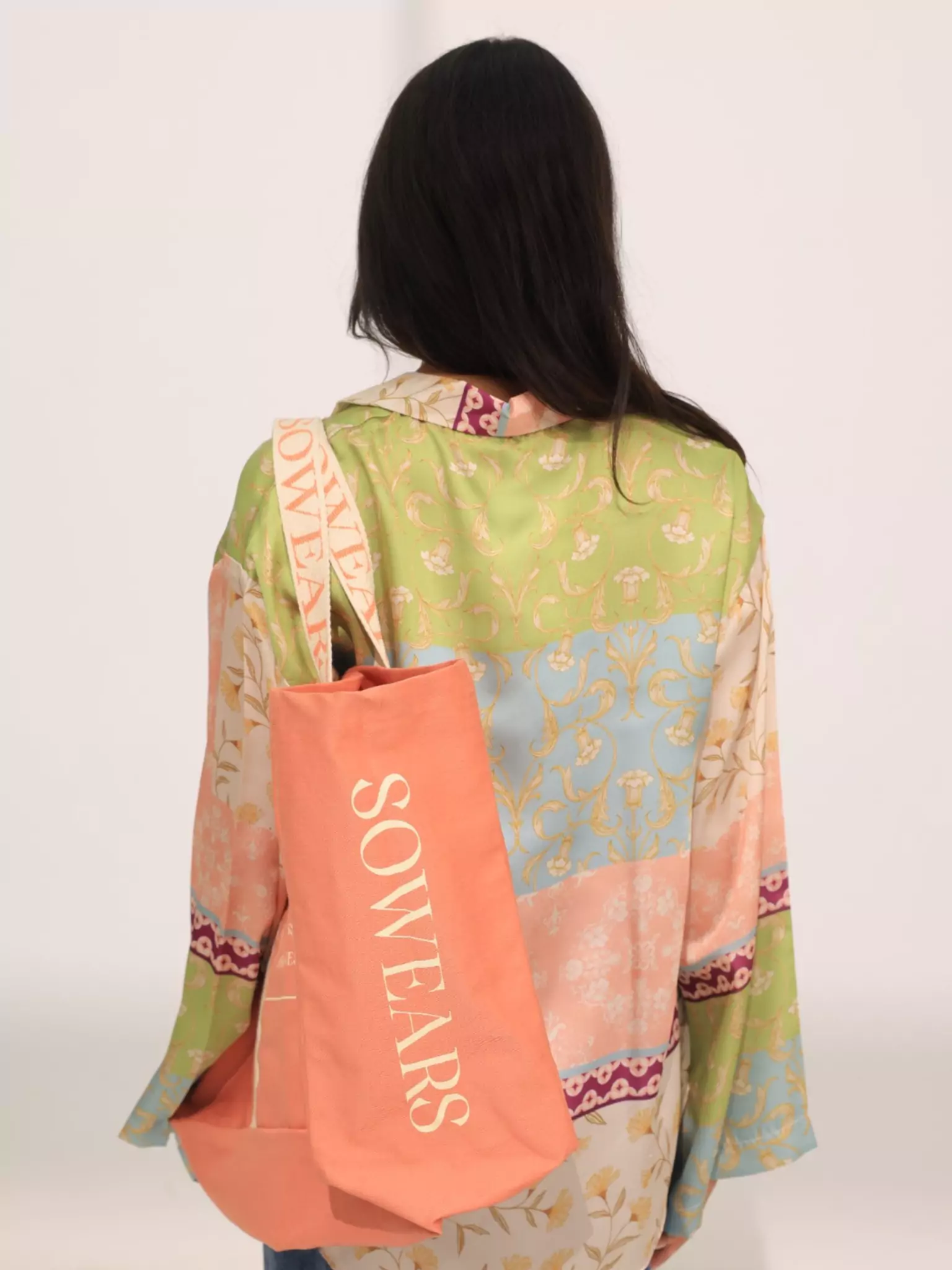 Sowears Pink Travel Tote Bag - Image 3
