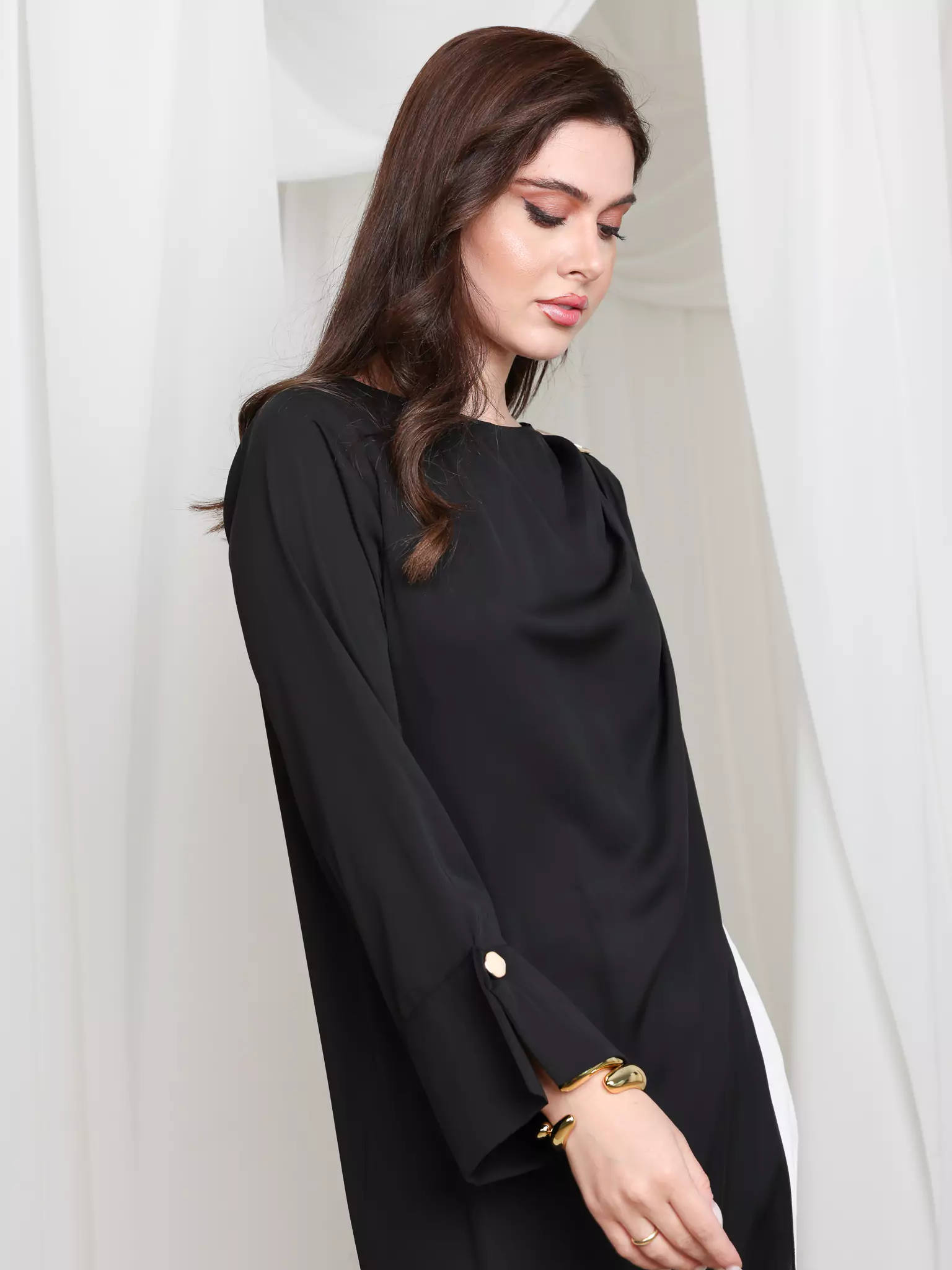Strath Long Black Tunic - Image 4