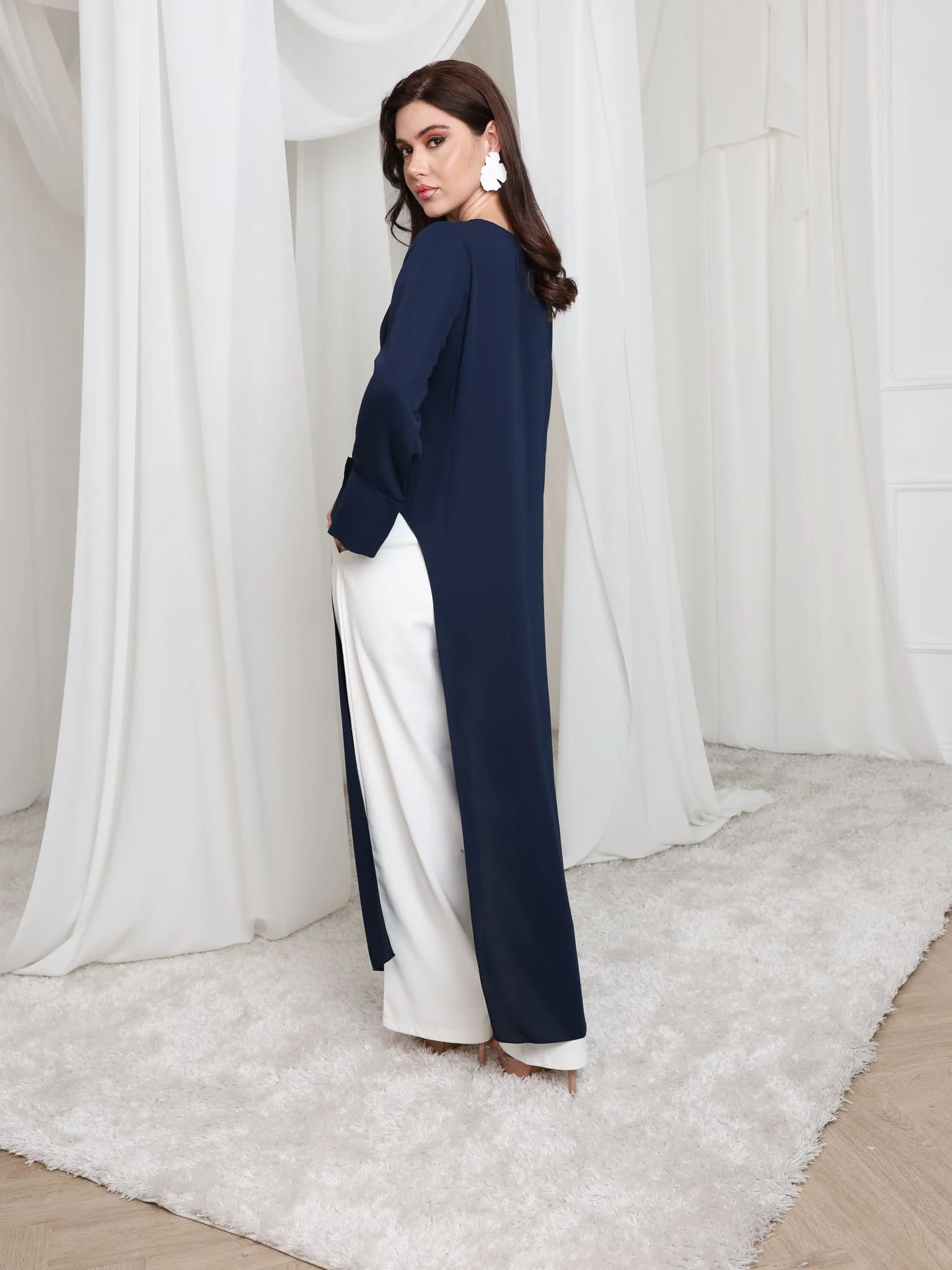 Strath Long Navy Blue Tunic - Image 9