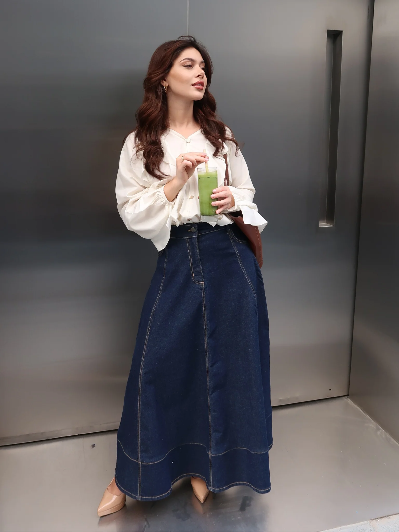 Svanen Off White Frill Shirt With Flower Detailing - Image 4