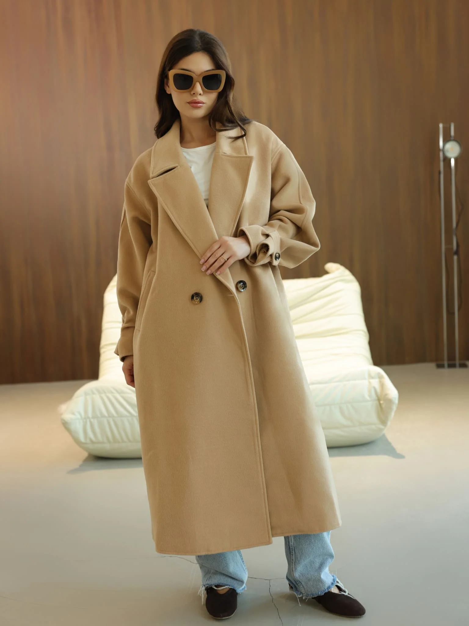 Vela Long Winter Beige Coat - Image 10
