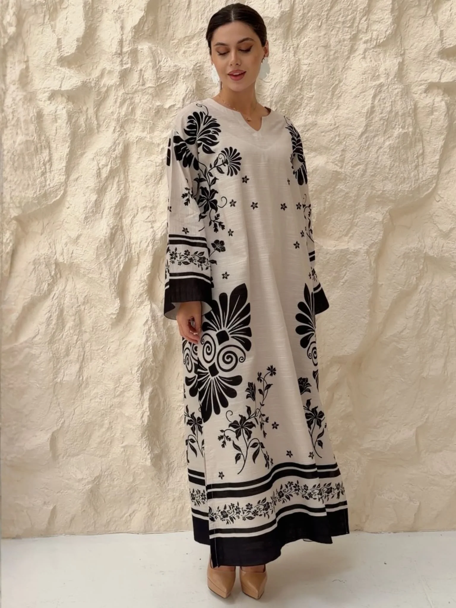 Vintsil Black Khaddi Long Tunic With Pockets